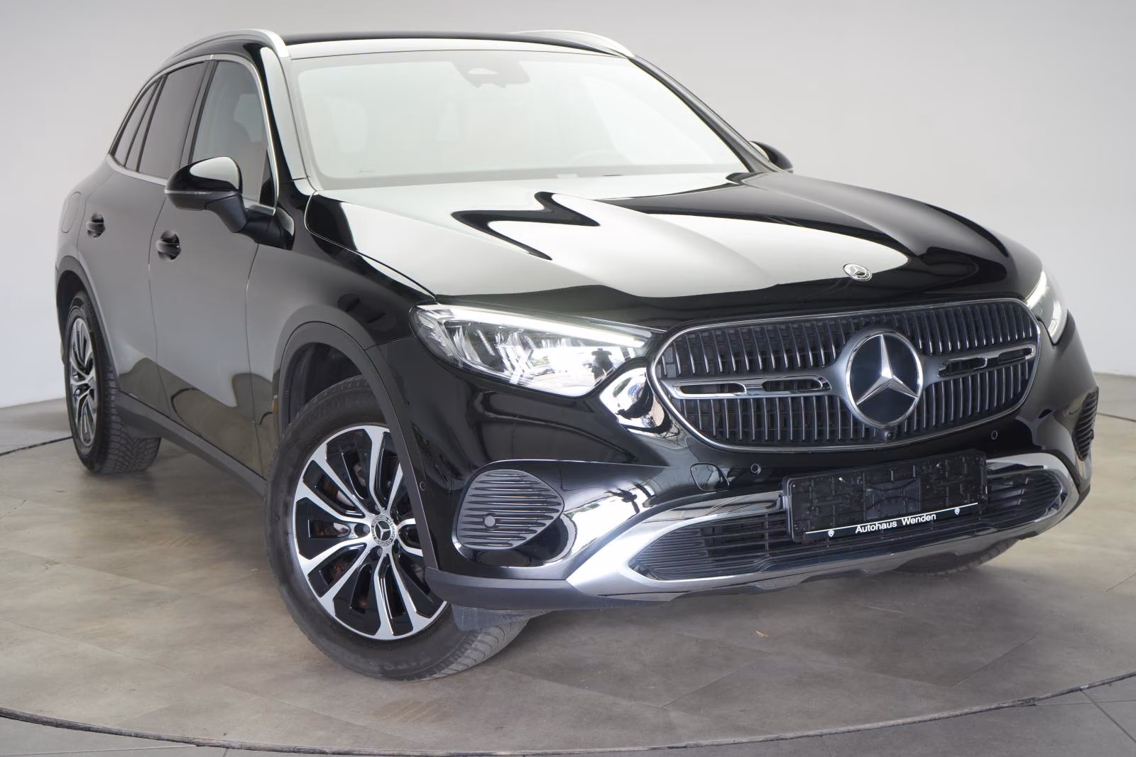 (B-146) Mercedes-Benz GLC 200 4Matic 9G-Tronic Avantgarde Advance - Image 1