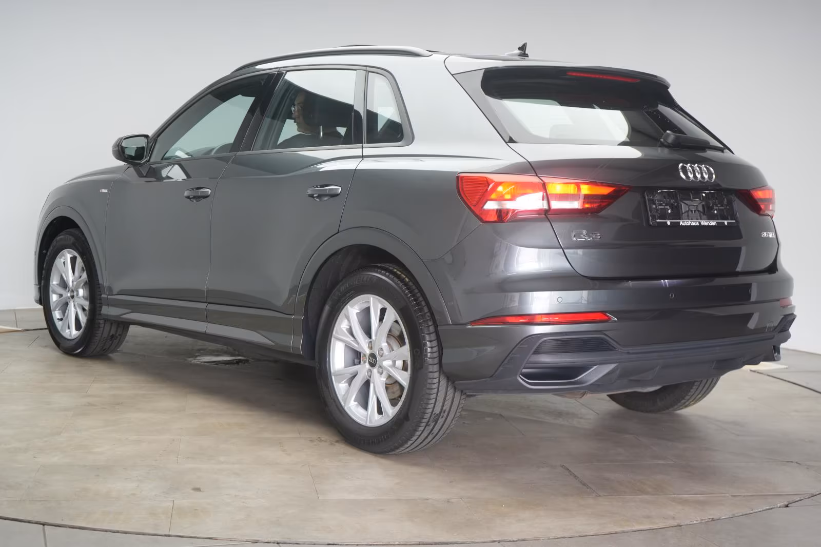 (B-291) Audi Q3 35 TDI S tronic S line Temp/Virtual/Pano/Lane - Image 4