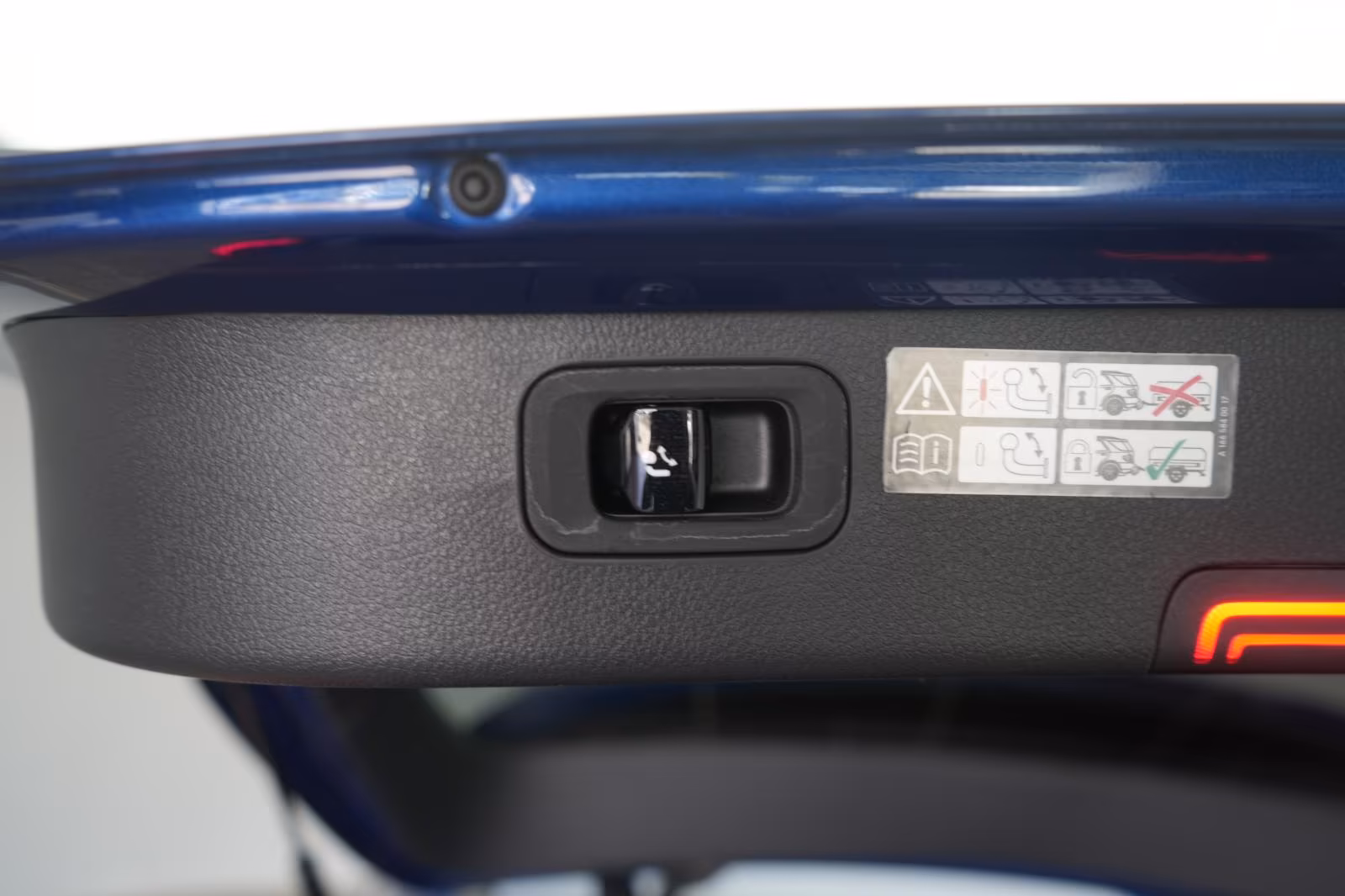 (B-231) Mercedes-Benz C 220 d T 9G-Tronic AMG Leder/Distronic/Kamera - Image 19