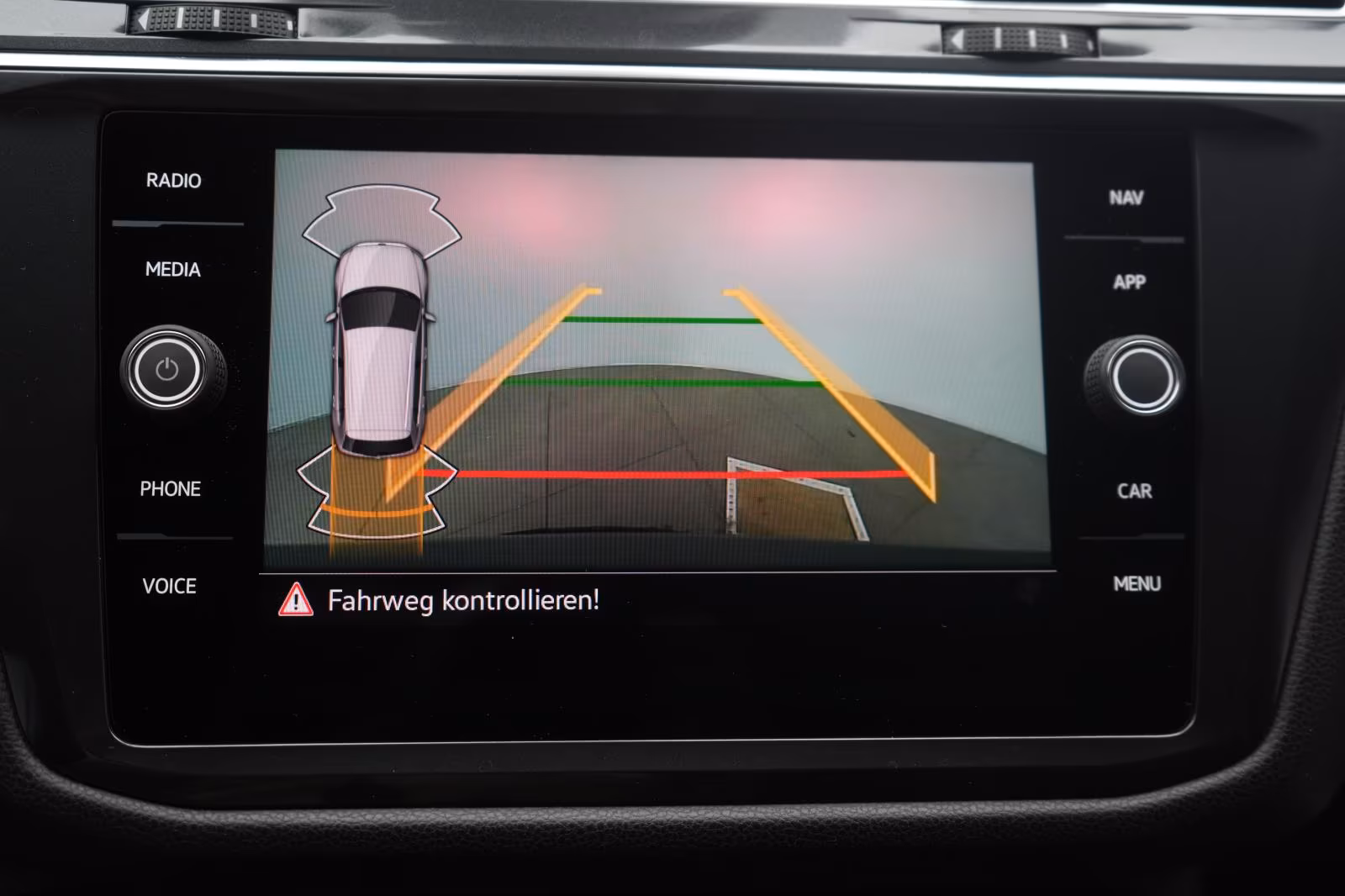 (B-764) Volkswagen Tiguan Allspace 2.0 TDI 4Motion DSG R-Line ACC/K - Image 14