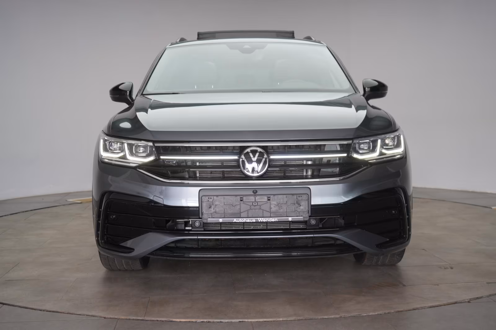 (B-443) Volkswagen Tiguan Allspace 2.0 TDI 4Motion DSG R-Line AHK/P - Image 2