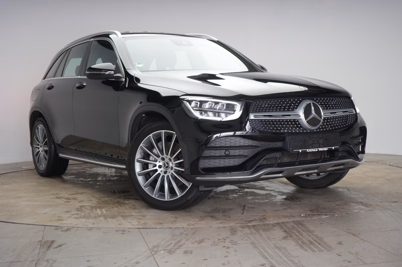 (B-717) Mercedes-Benz GLC 300 d 4Matic 9G-Tronic AMG Temp/Kamera - Image 1
