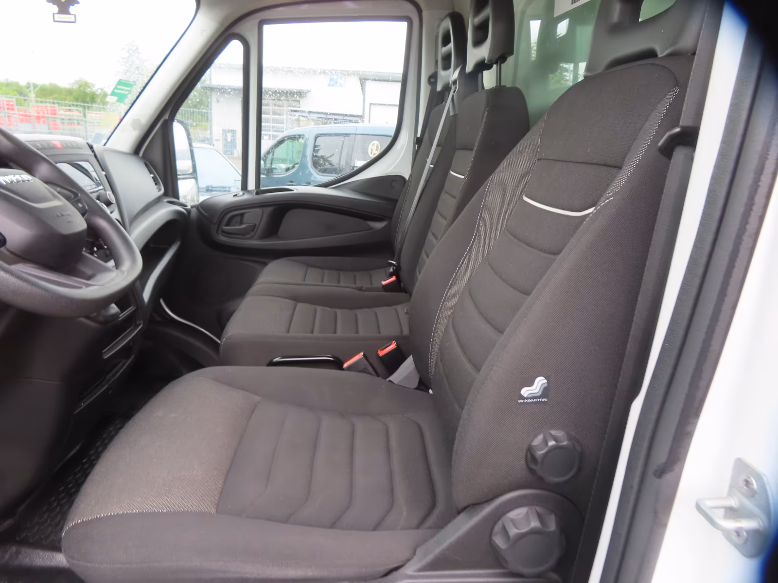 (IV-192) Iveco 35C16 3,0 Koffer LBW - Image 3