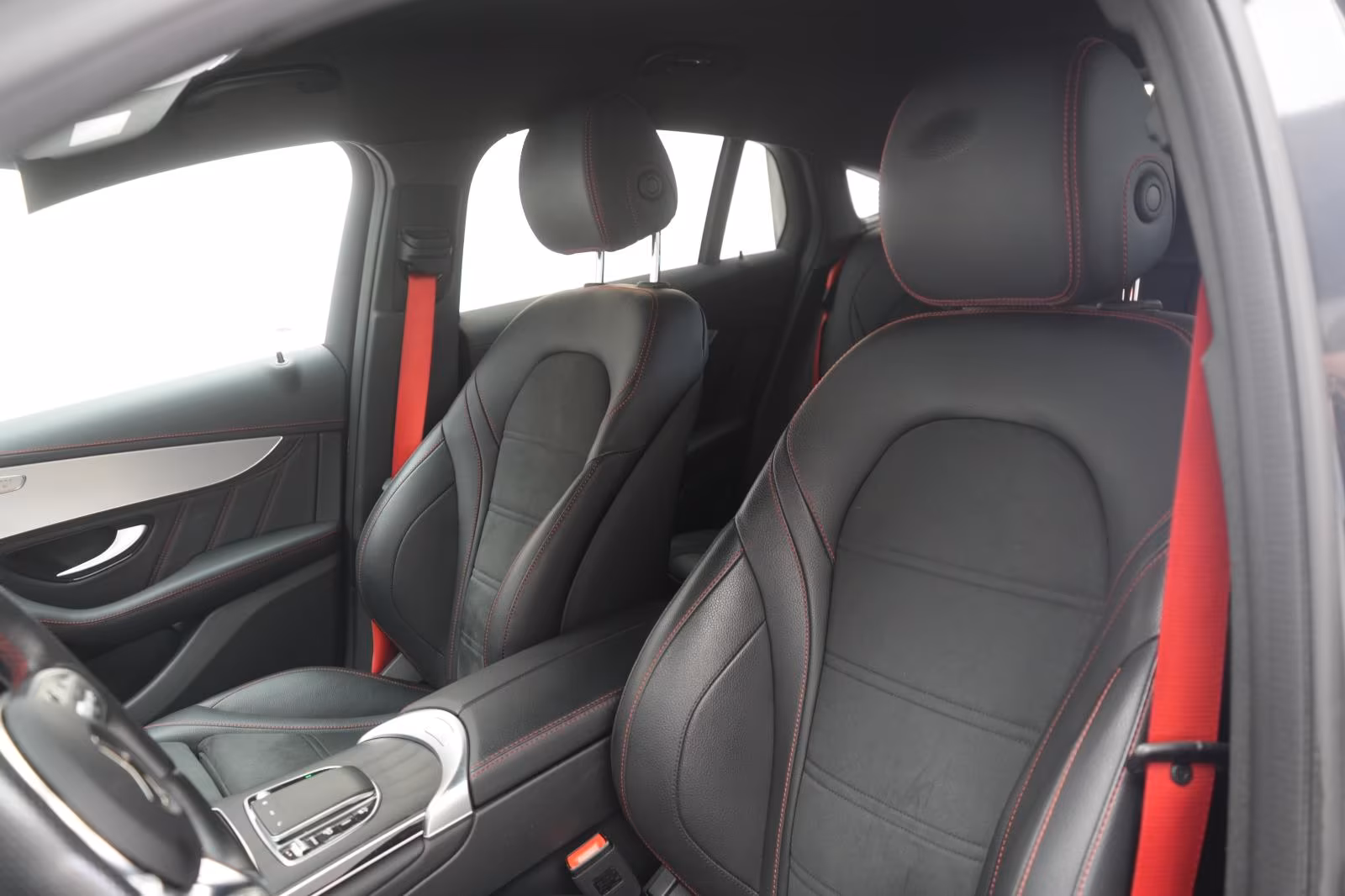 (B-173) Mercedes-Benz GLC 43 AMG 4Matic Speedshift TCT 9G Navi/Distr - Image 8