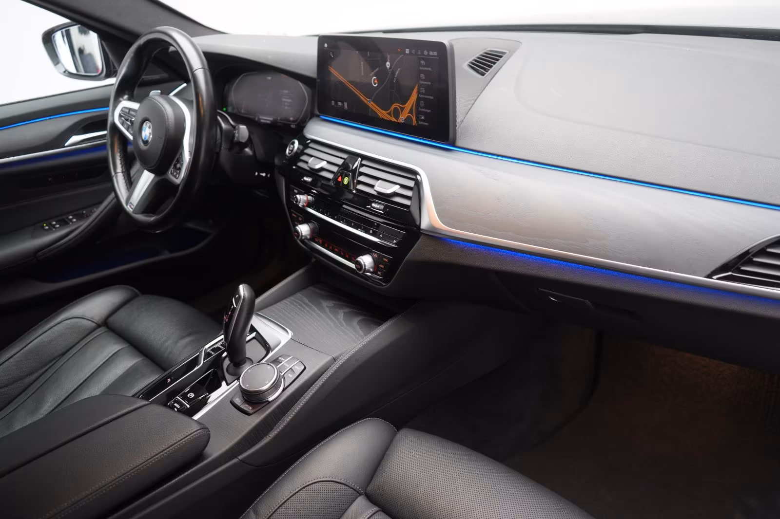 (B-450) BMW 530 d Touring M Sport Leder/Temp/Kamera/H&K/Virt - Image 10