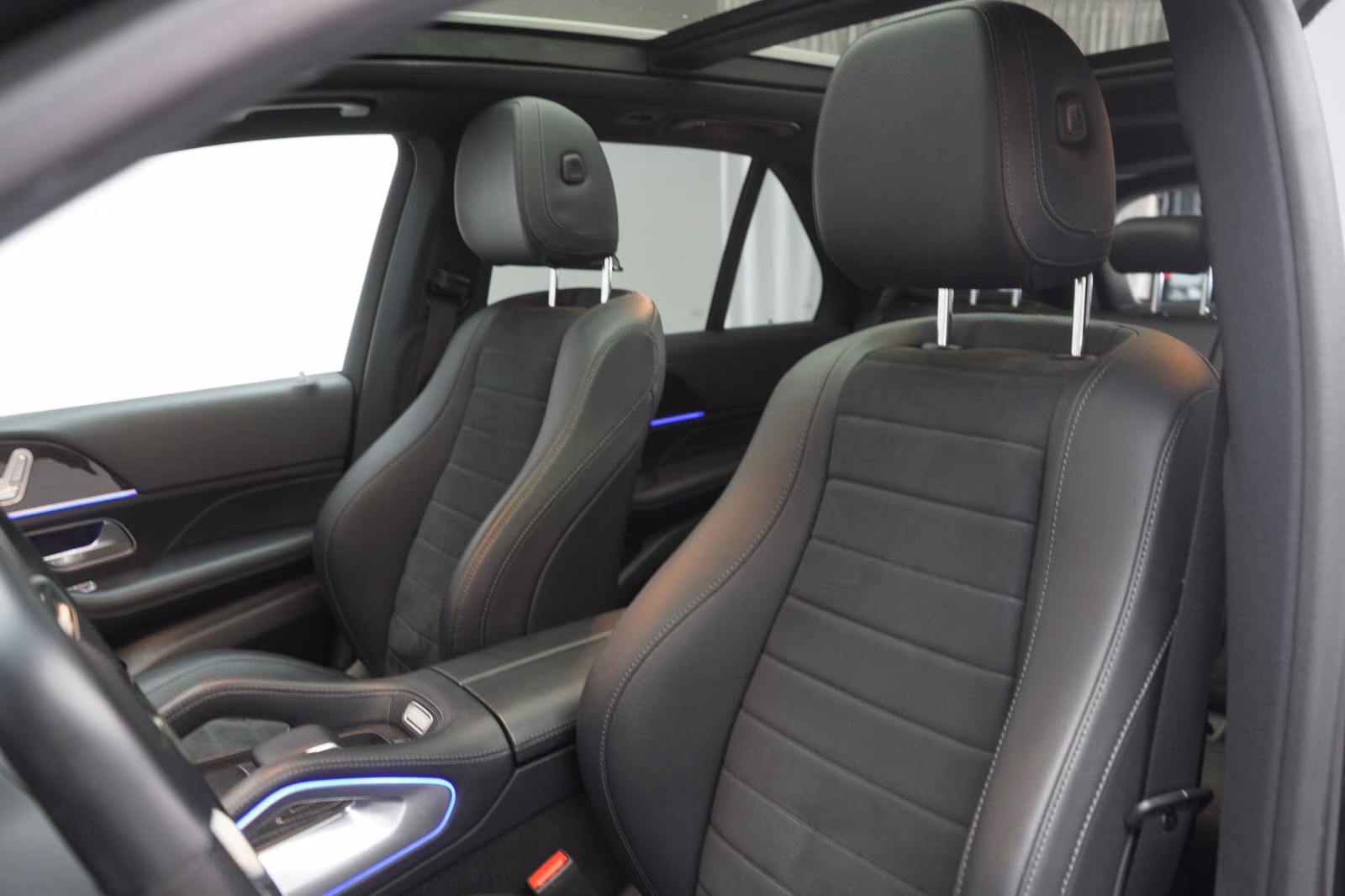 (B-692) Mercedes-Benz GLE 300 d 4Matic AMG Line Distronic/Kamera/Pa - Image 7