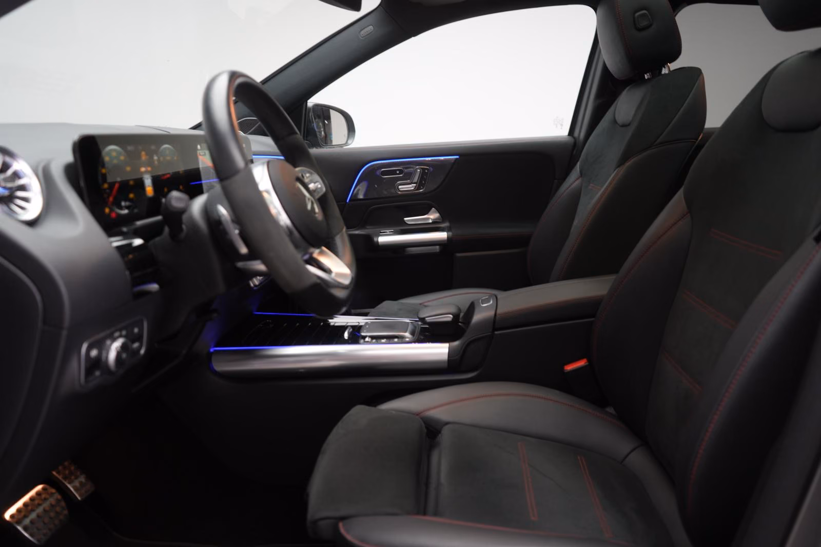 (B-060) Mercedes-Benz GLA 220 d 4Matic 8G-DCT AMG Temp/Kamera/Pa - Image 6