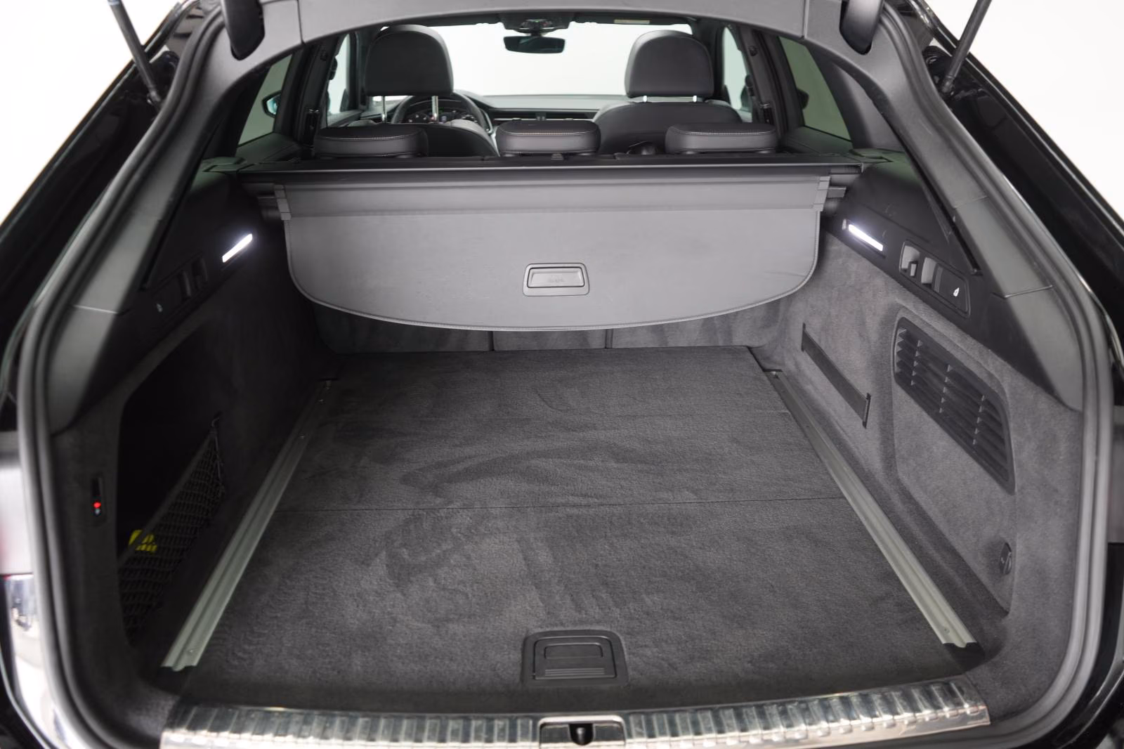 (B-621) Audi A6 40 TDI S-Line ACC/Pano/Lane/AHK - Image 30