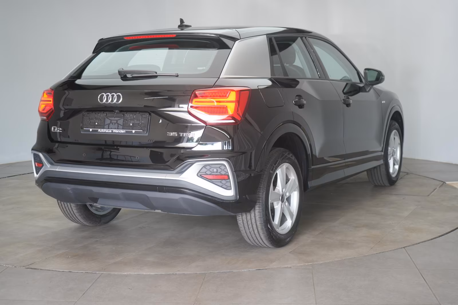 (B-430) Audi Q2 35 TFSI S tronic S line ACC/Kamera/Matrix/Lan - Image 5