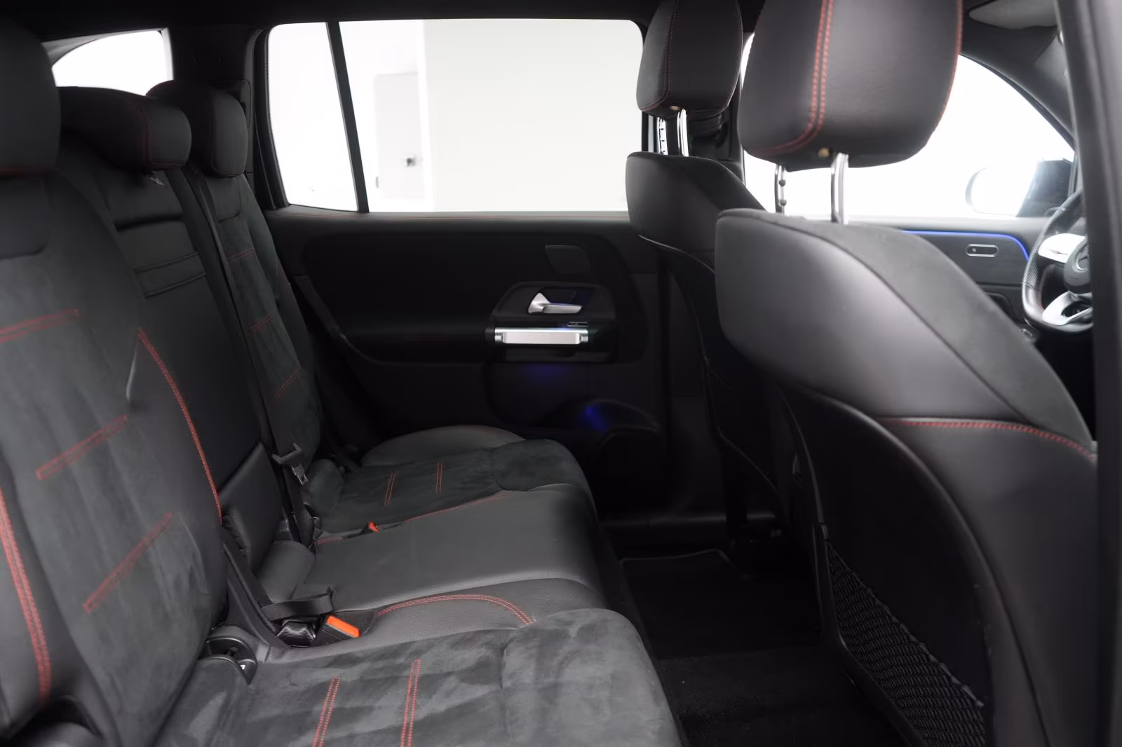 (B-482) Mercedes-Benz GLB 220 d 8G-DCT AMG Distronic/HUD/Kamera/A - Image 11