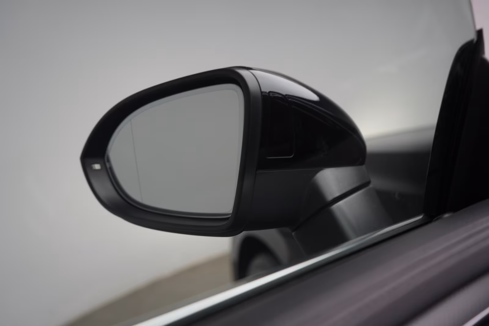 (B-614) Volkswagen Arteon Shooting Brake 2.0 TDI DSG R Line Leder/A  - Image 17