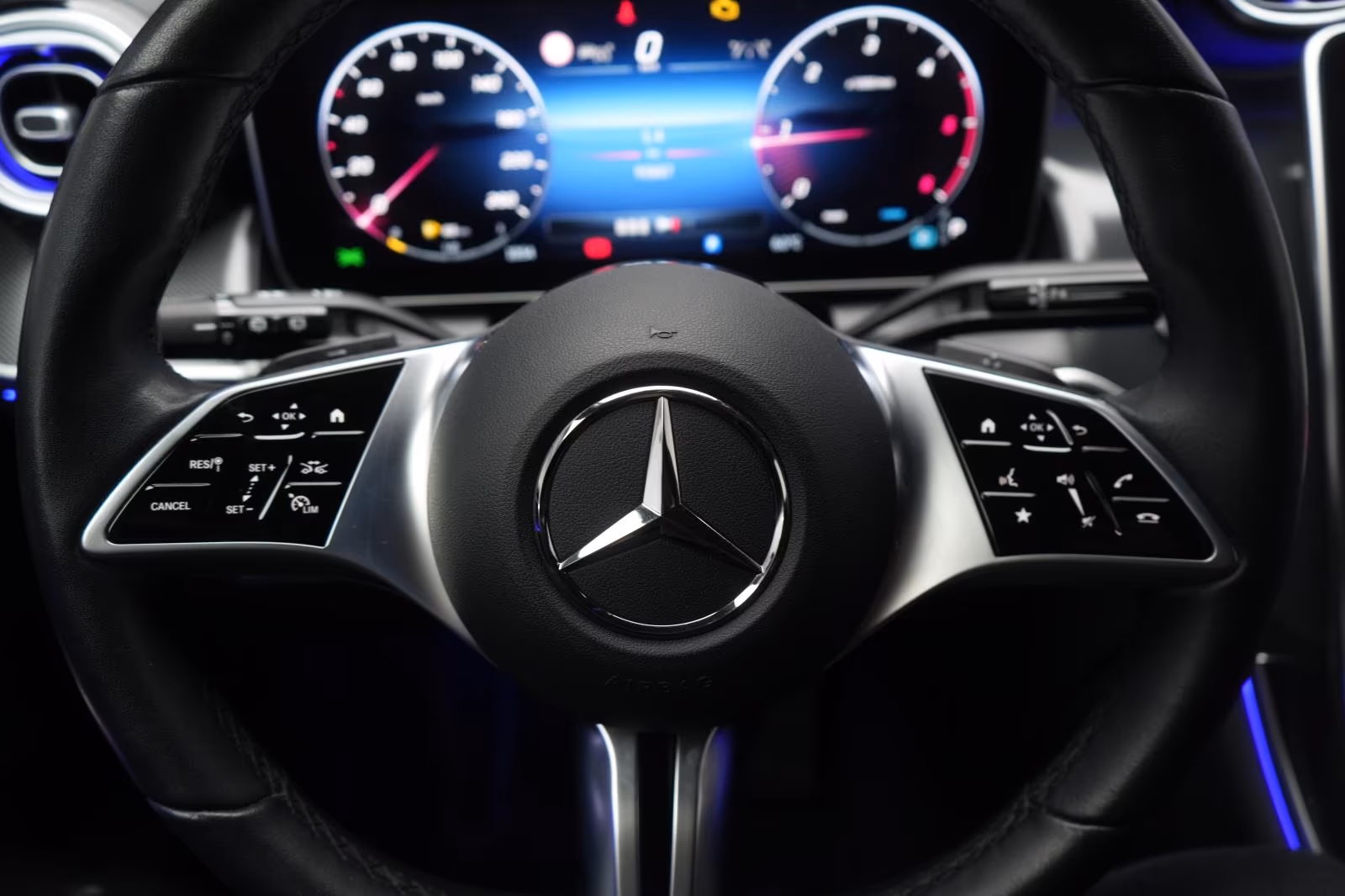 (B-597) Mercedes-Benz GLC 220 d 4Matic 9G-Tronic Avantgarde Advance - Image 15