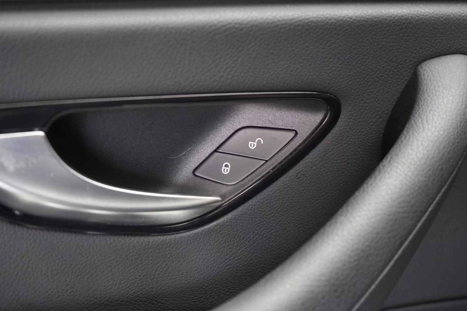 (B-378) Mercedes-Benz(Hybrid) E 300 e T 9G-Tronic Navi/Temp/Kamera/Pano/ - Image 14
