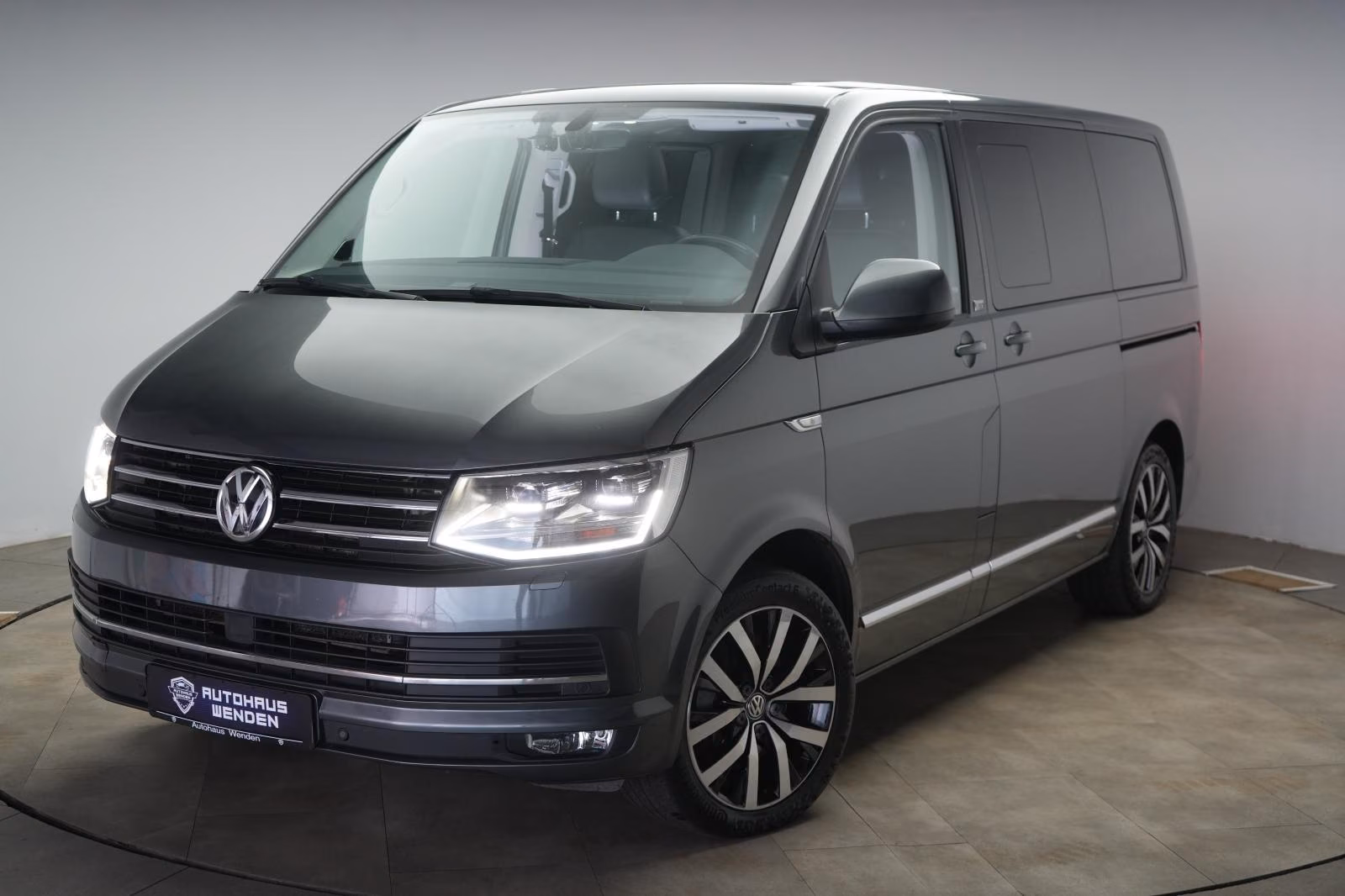 (B-273) Volkswagen T6 Multivan DSG Kurz 4Motion Generation Six ACC/ - Image 1