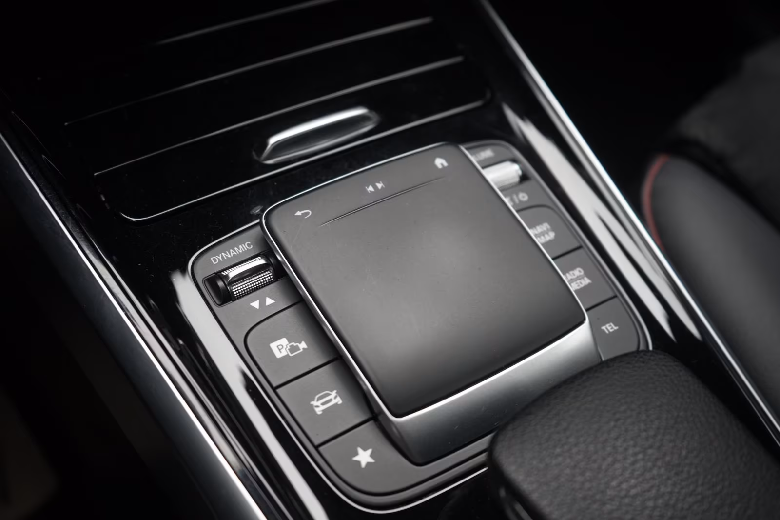(B-262) Mercedes-Benz GLB 220 d 8G-DCT AMG Navi/Distronic/Kamera/La - Image 15