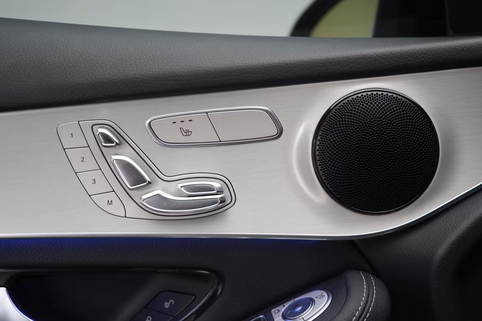 (B-381) Mercedes-Benz GLC 220 d 4Matic 9G-Tronic AMG Distronic/Kamer - Image 22