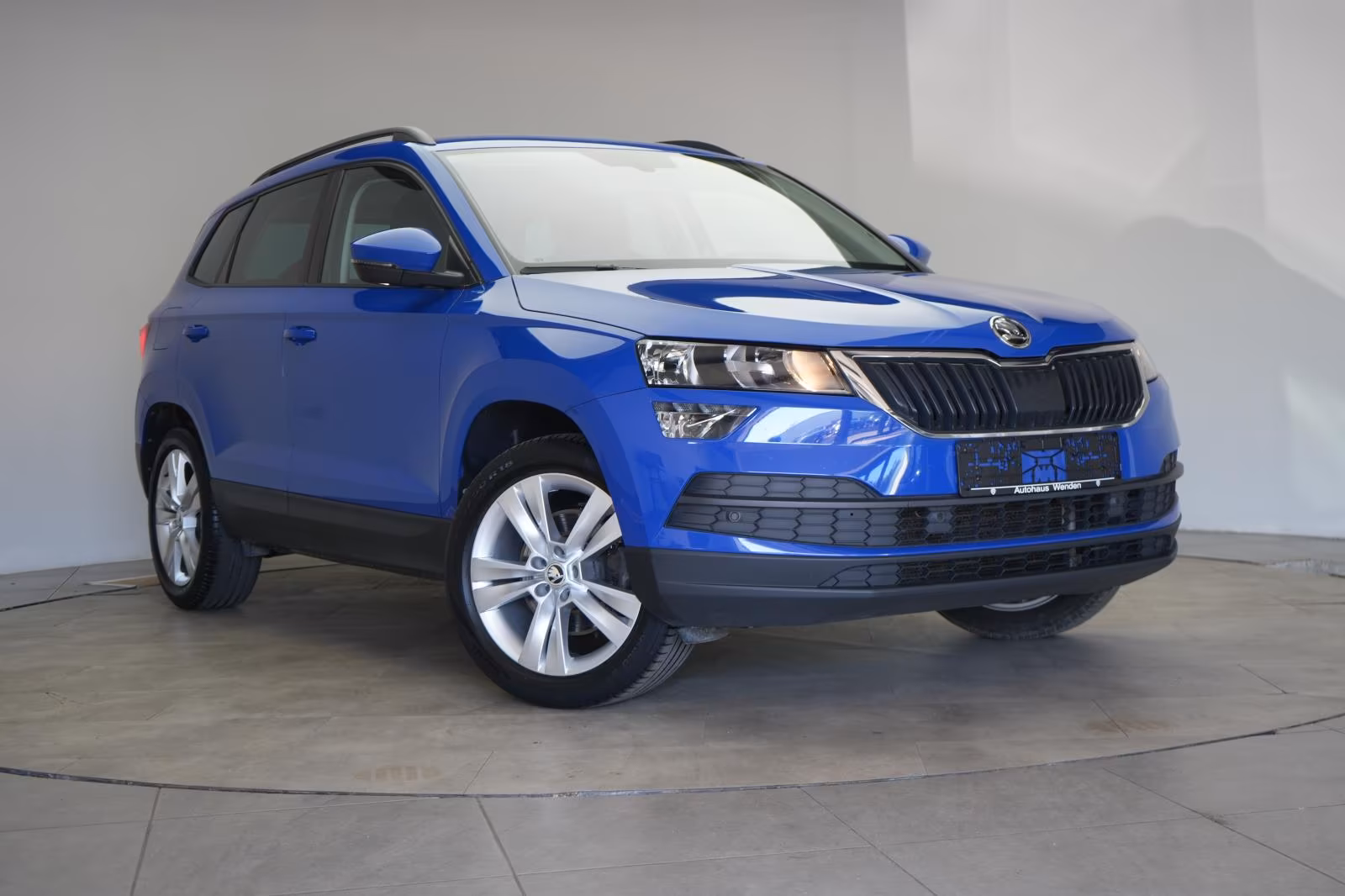 (B-290) Skoda Karoq 2.0 TDI Style CarPlay/Temp/Klimaauto - Image 1