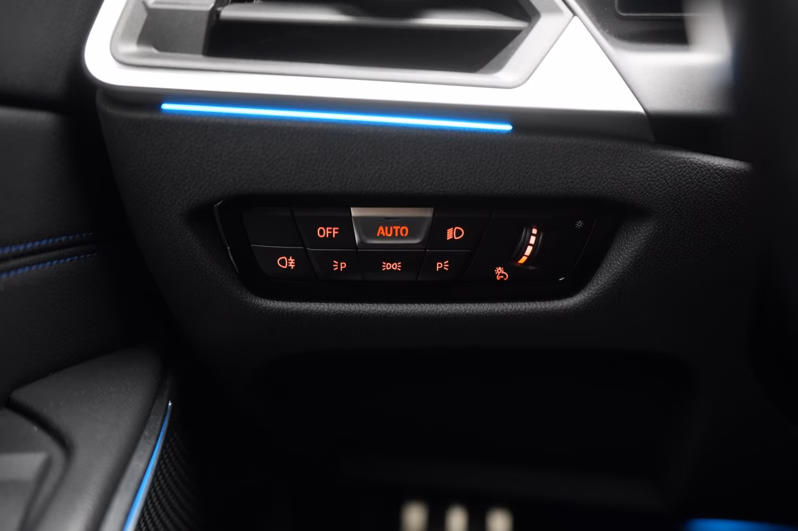 (B-472) BMW(Hybrid) 330 e Touring M Sport ACC/Kamera/HUD/Wide/Side - Image 16