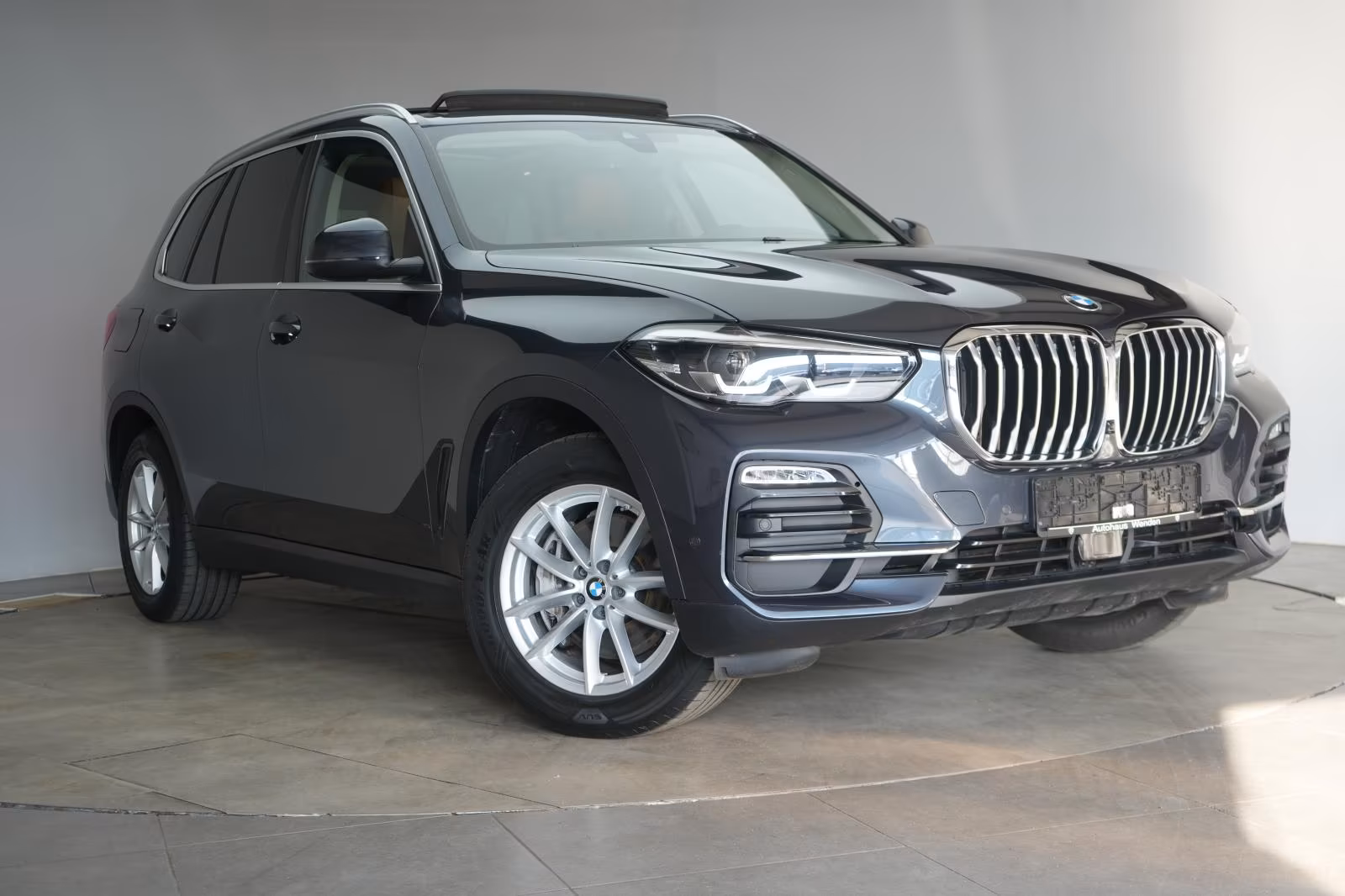 (B-246) BMW X5 xDrive30d Leder/ACC/Kamera/Pano/H&K/Virtual/S - Image 1