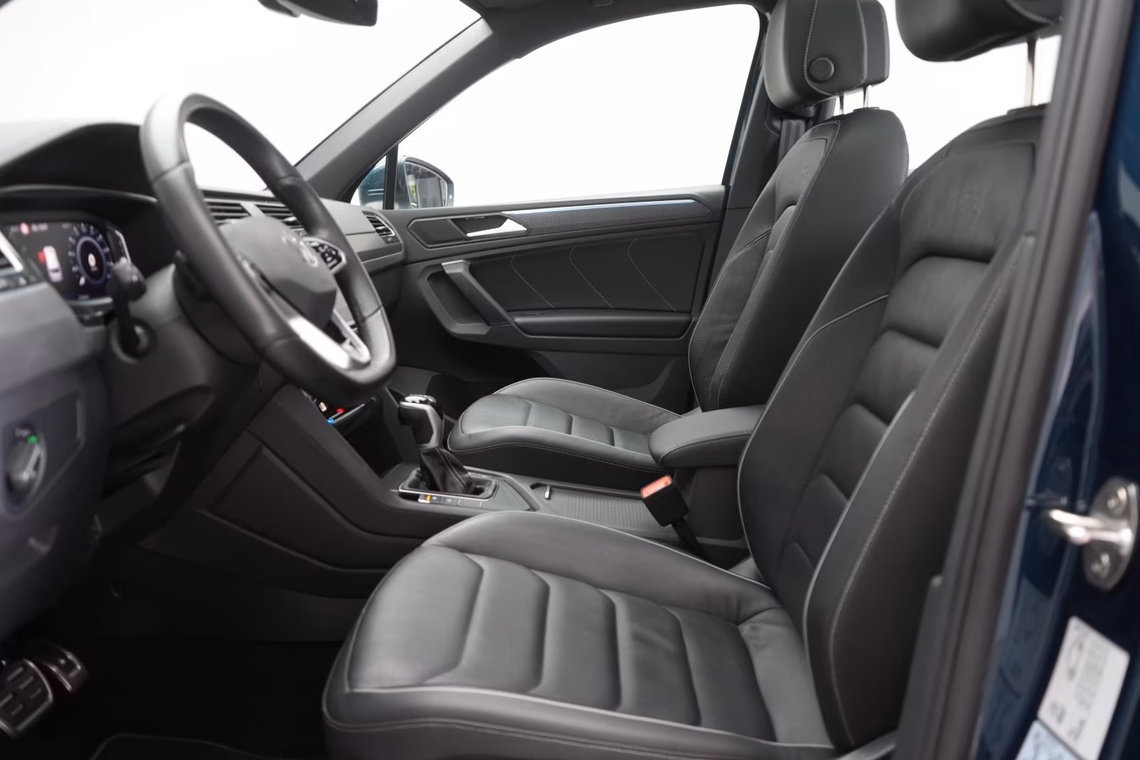 (B-593)Volkswagen(Hybrid) Tiguan 1.4 eHybrid DSG R-Line Leder/ACC/Pano/360 - Image 6