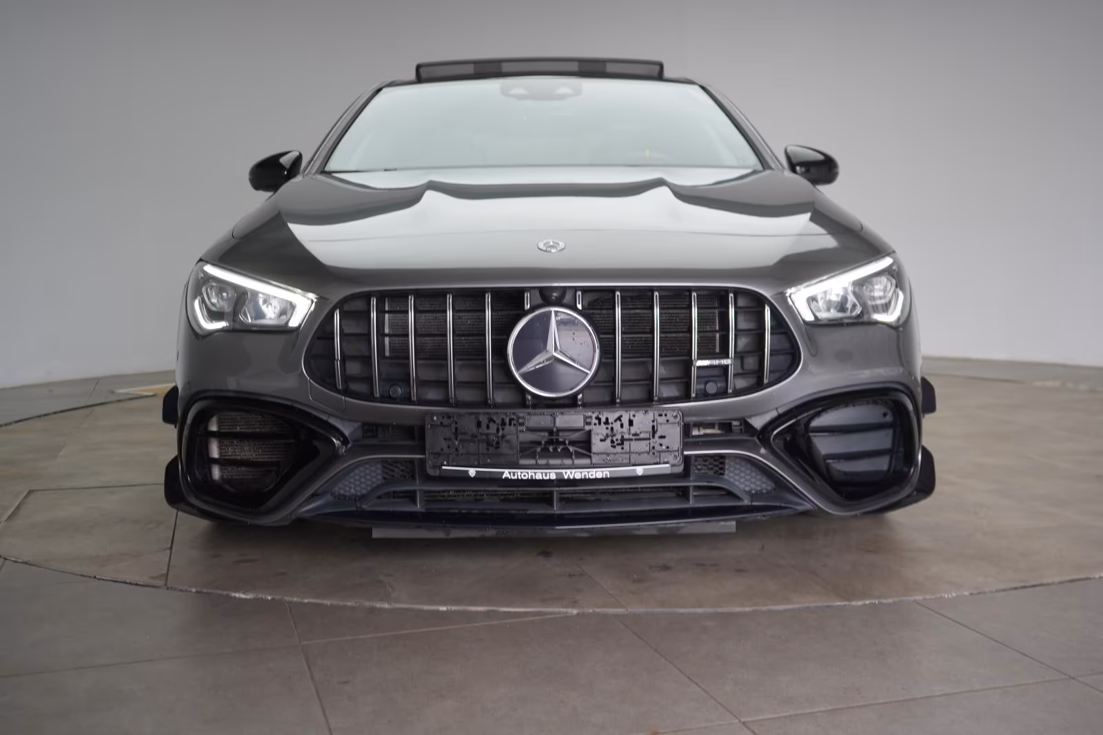 (B-652) Mercedes-Benz CLA 45 AMG S 4Matic+ Speedshift 8G-DCT Perf.si - Image 2