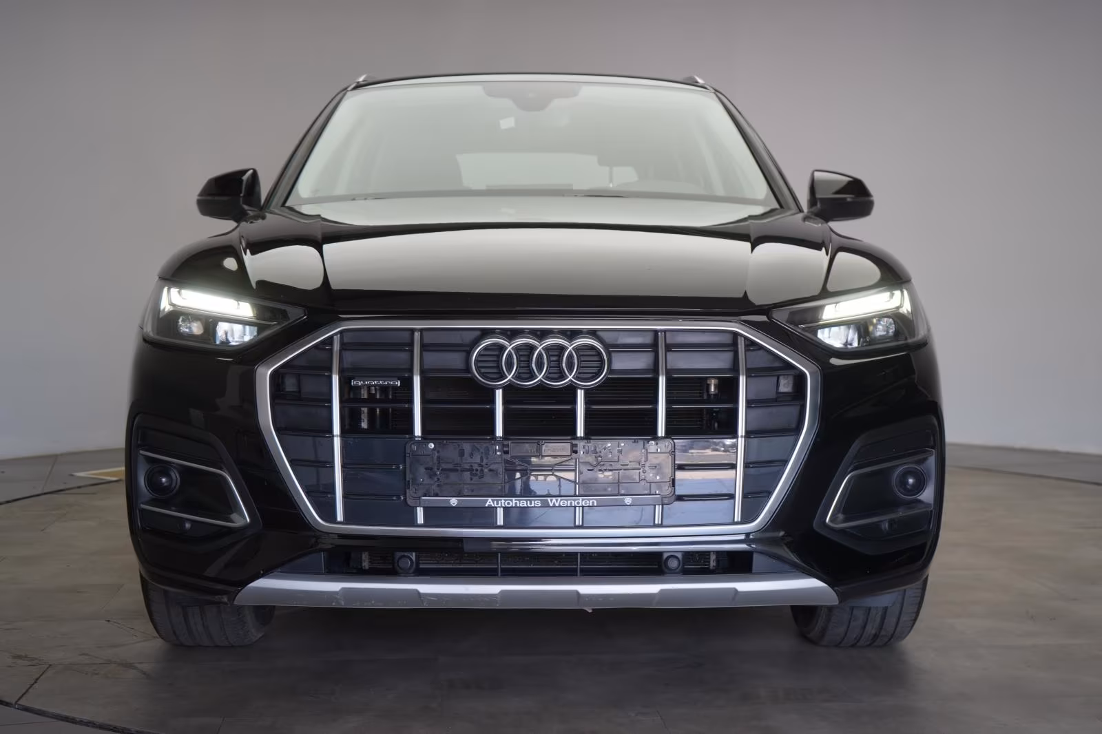 (B-356) Audi Q5 40 TDI quattro S tronic Temp/Virtual/AHK/LED - Image 2