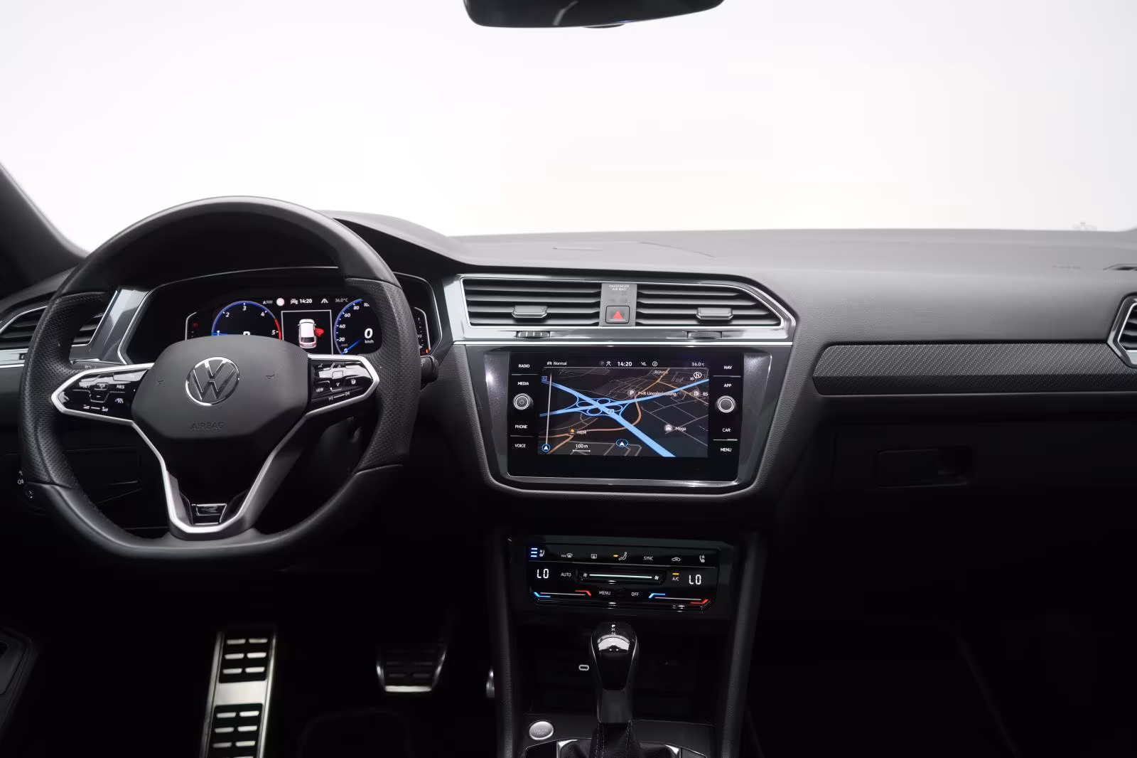 (B-538) Volkswagen Tiguan Allspace 2.0 TDI 4Motion DSG R-Line Leder - Image 18