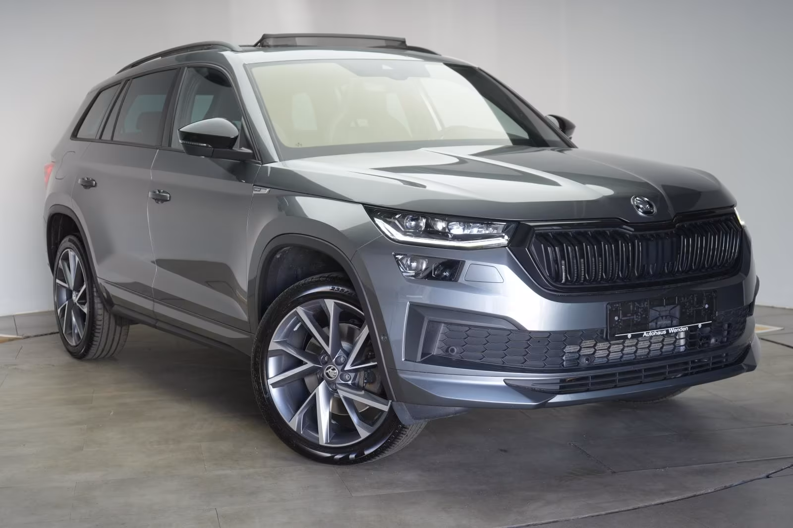(B-112) Skoda Kodiaq 2.0 TDI 4x4 DSG Sportline LederACC/Pano/K - Image 1