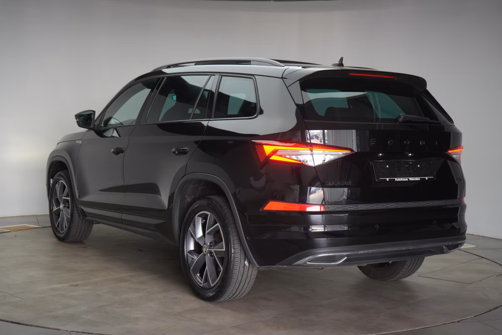(B-725) Skoda Kodiaq 2.0 TDI 4x4 DSG Sportline Leder/ACC/Kamer - Image 4