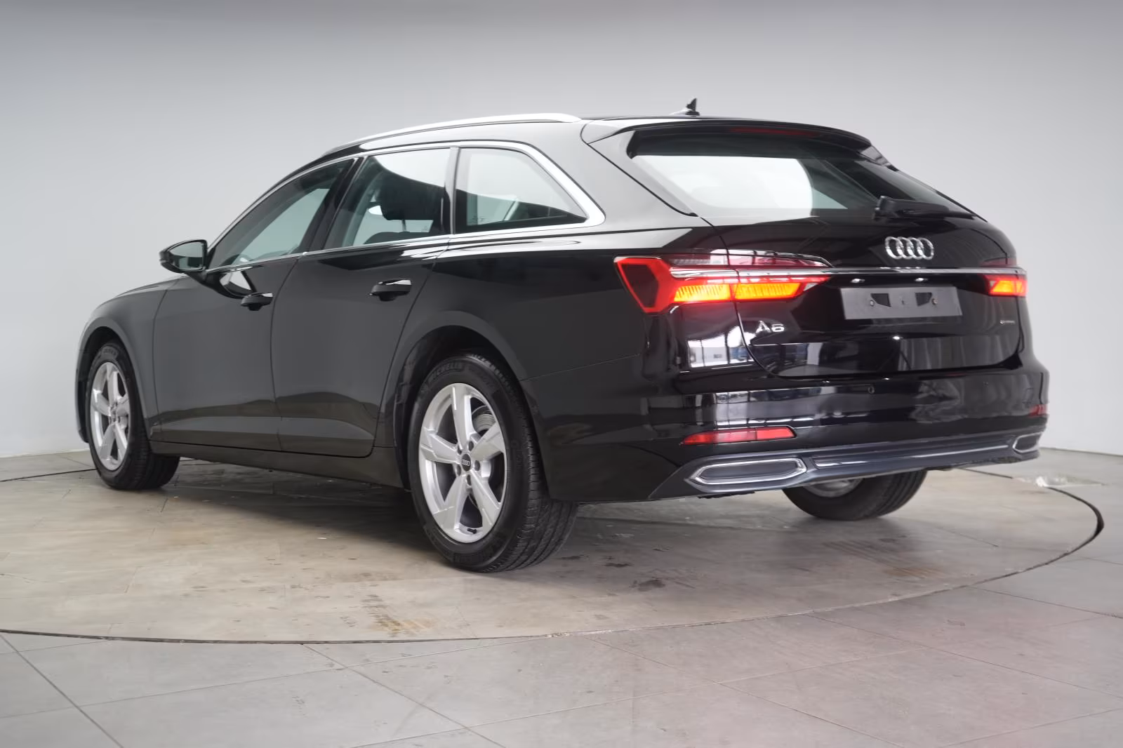 (B-003) Audi A6 40 TDI quattro S tronic sport Navi/ACC/lane/A - Image 4