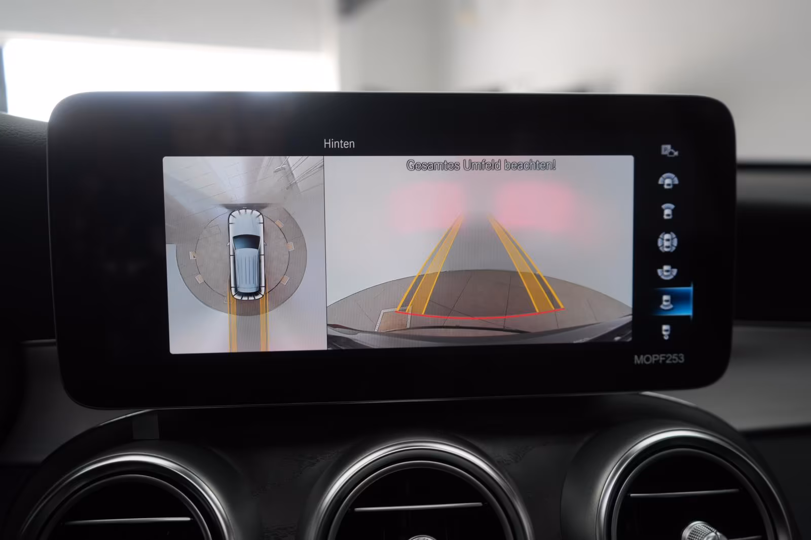 (B-297) Mercedes-Benz(Hybrid) GLC 300 de 4Matic AMG Distronic/kamera/Pano/ - Image 17