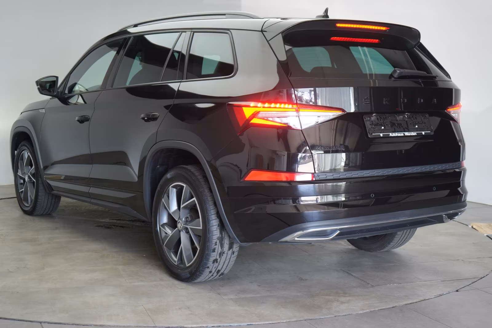 (B-230) Skoda Kodiaq 2.0 TDI 4x4 DSG Sportline ACC/Virtual/Mat - Image 4