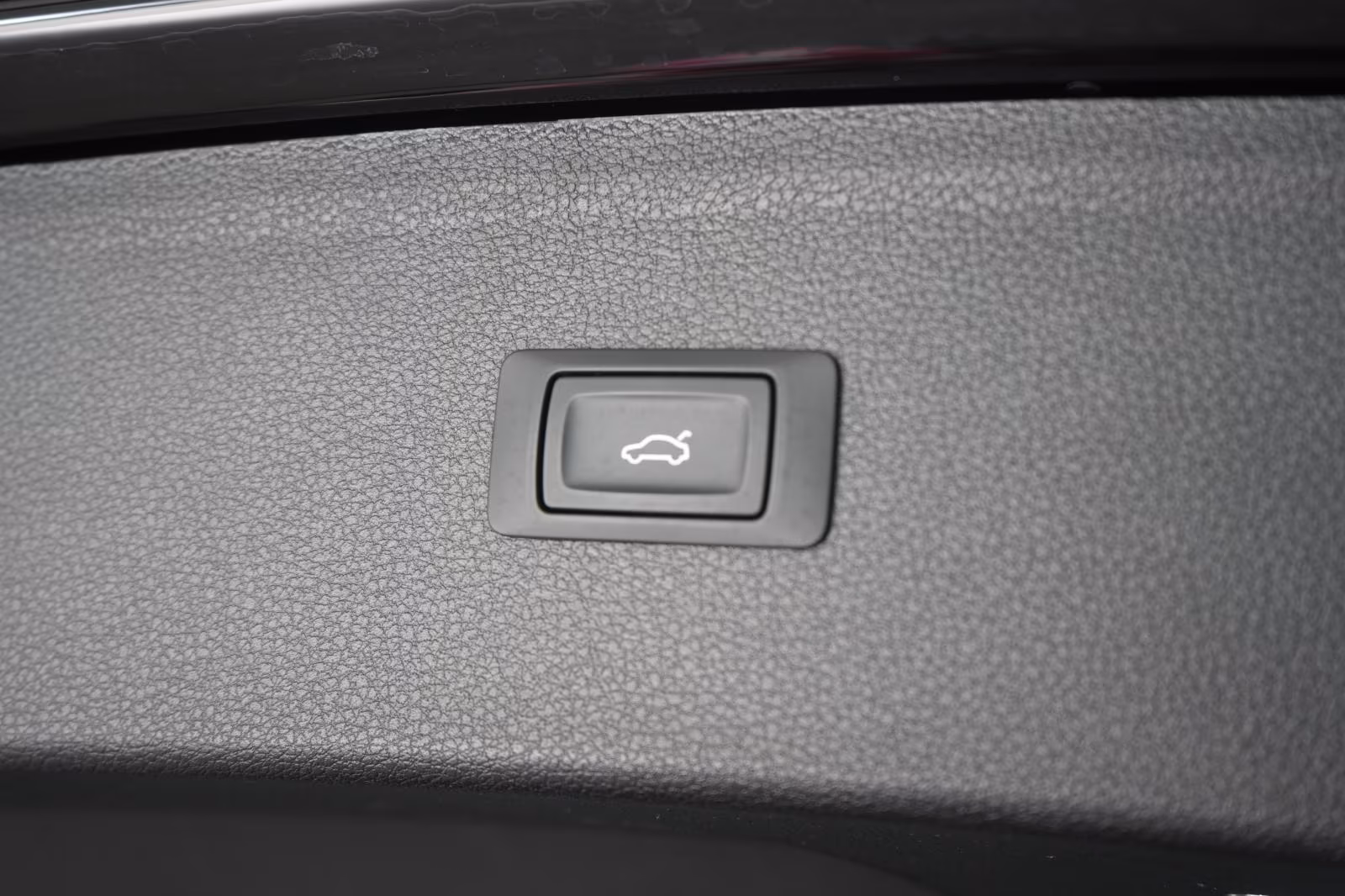 (B-414) Audi Q5 40 TDI quattro S tronic Navi/LED/Virtual/PDC - Image 27