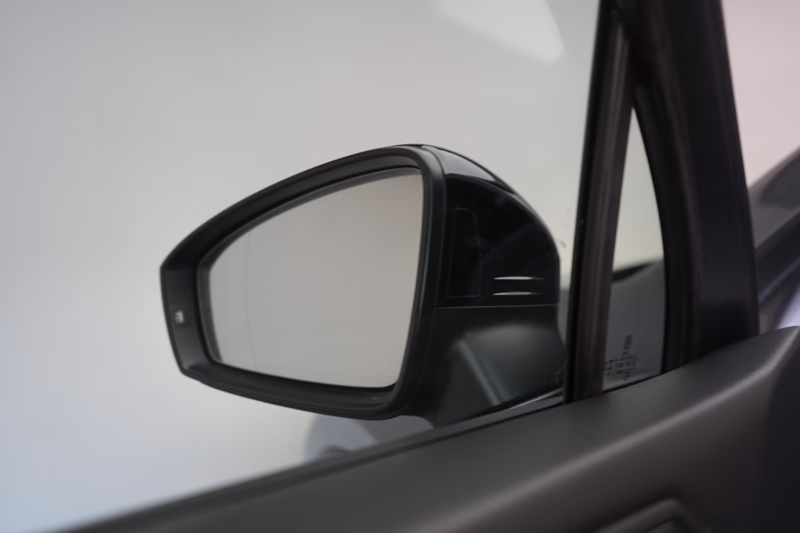 (B-045) Volkswagen Tiguan Allspace 2.0 TDI 4Motion DSG R-Line ACC/K - Image 24