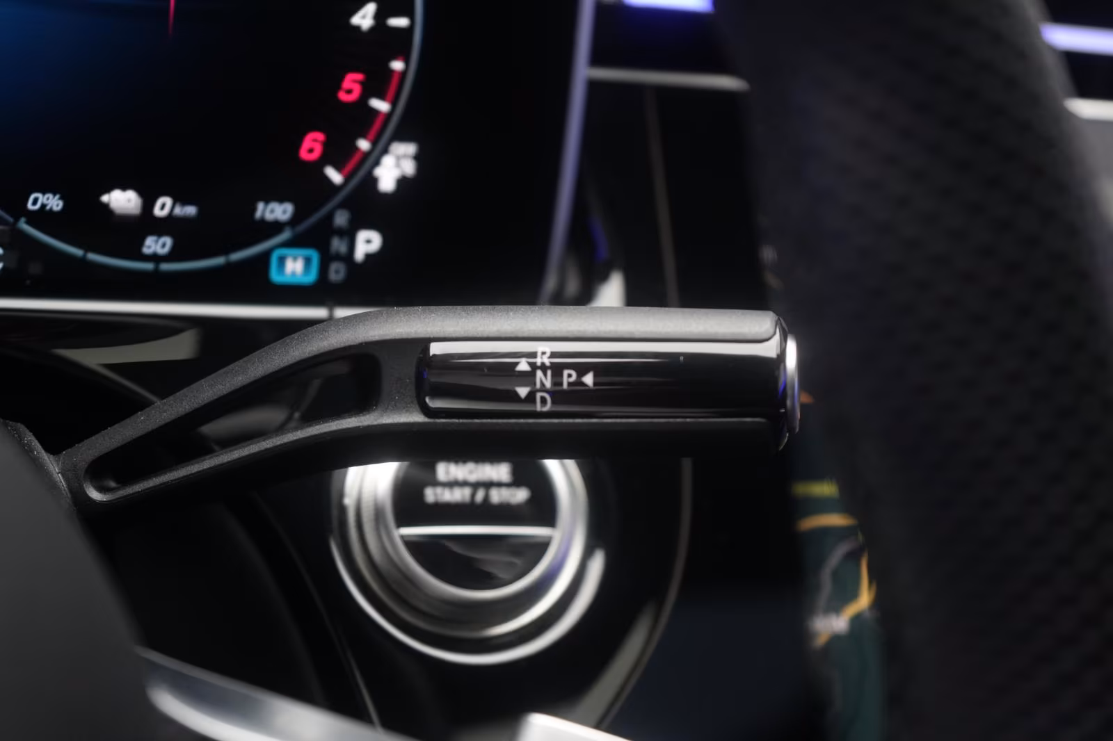 (B-319) Mercedes-Benz(Hybrid) E 300 de 4Matic 9G-T AMG Superscreen/Distronic/P - Image 19