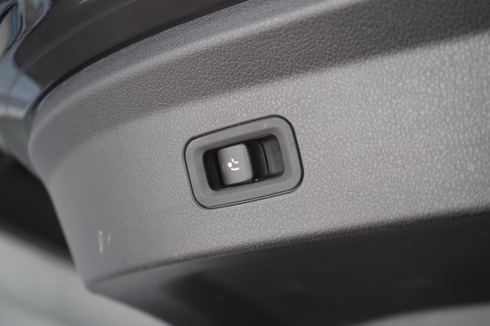 (B-741) Mercedes-Benz(Hybrid) GLE 350 de 4Matic 9G-Tronic AMG Leder/Distroni - Image 24