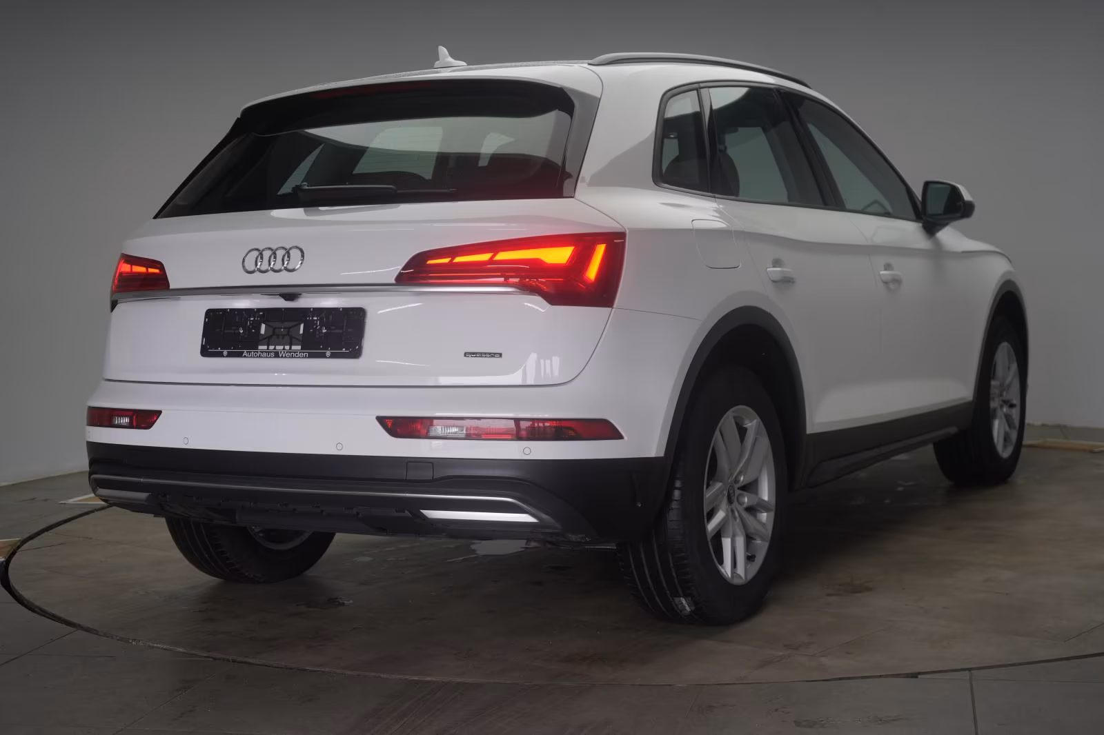 (B-162) Audi Q5(Hybrid) 50 TFSIe Quattro - Image 5