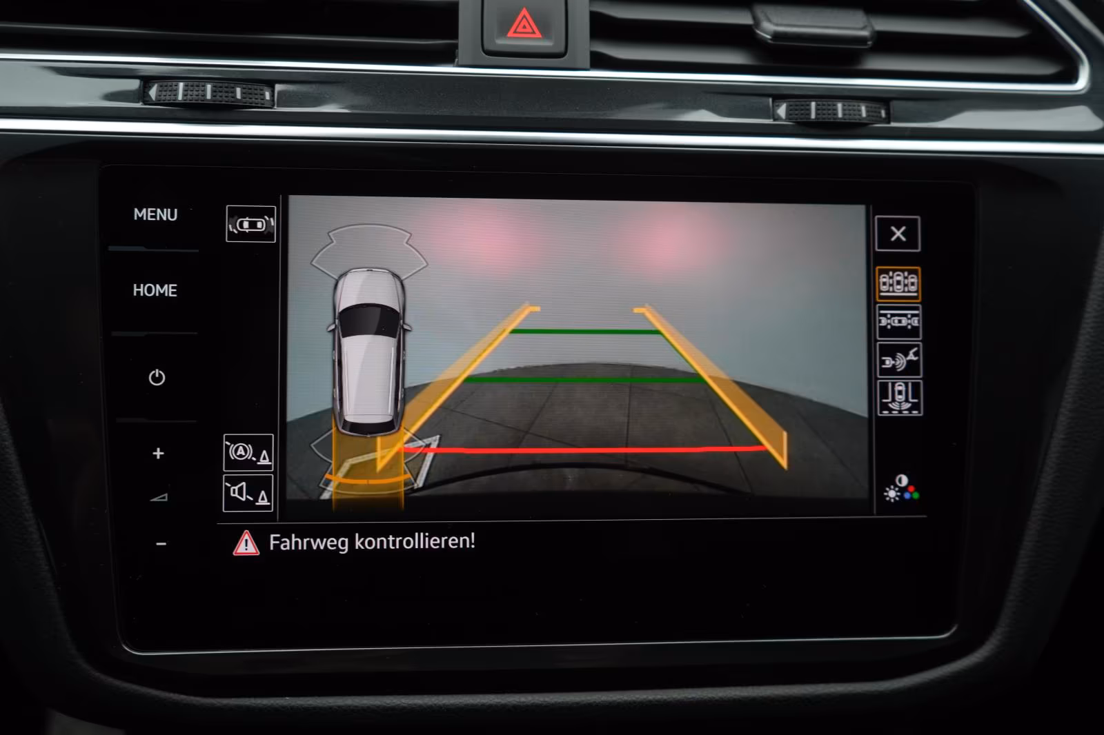 (B-312) Volkswagen Tiguan 2.0 TDI 4Motion DSG R-Line ACC/Kamera/AHK - Image 12