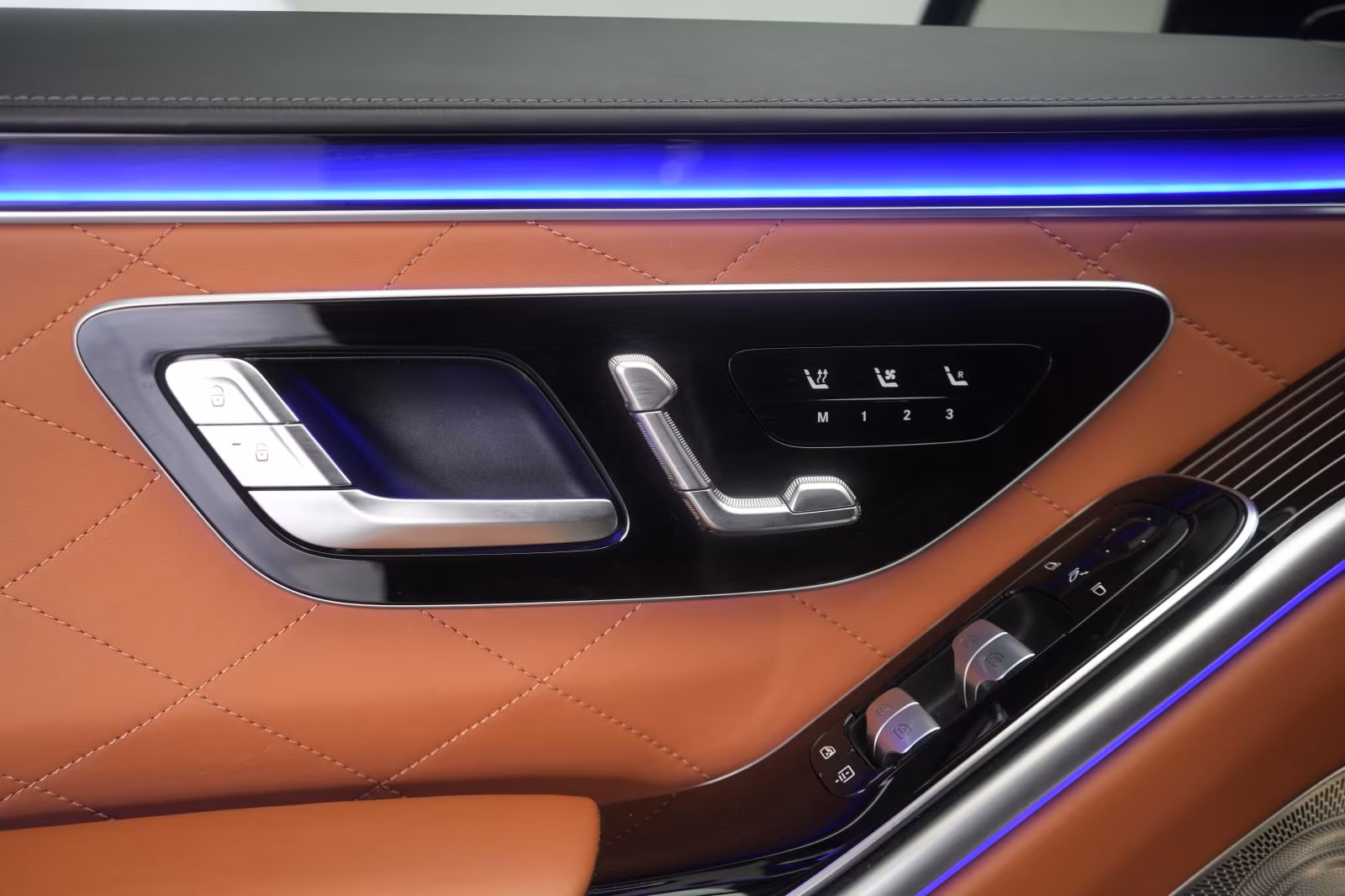 (B-077) Mercedes-Benz S 580 e 4Matic 9G-T AMG HUD/Burmester/Pano/ - Image 19