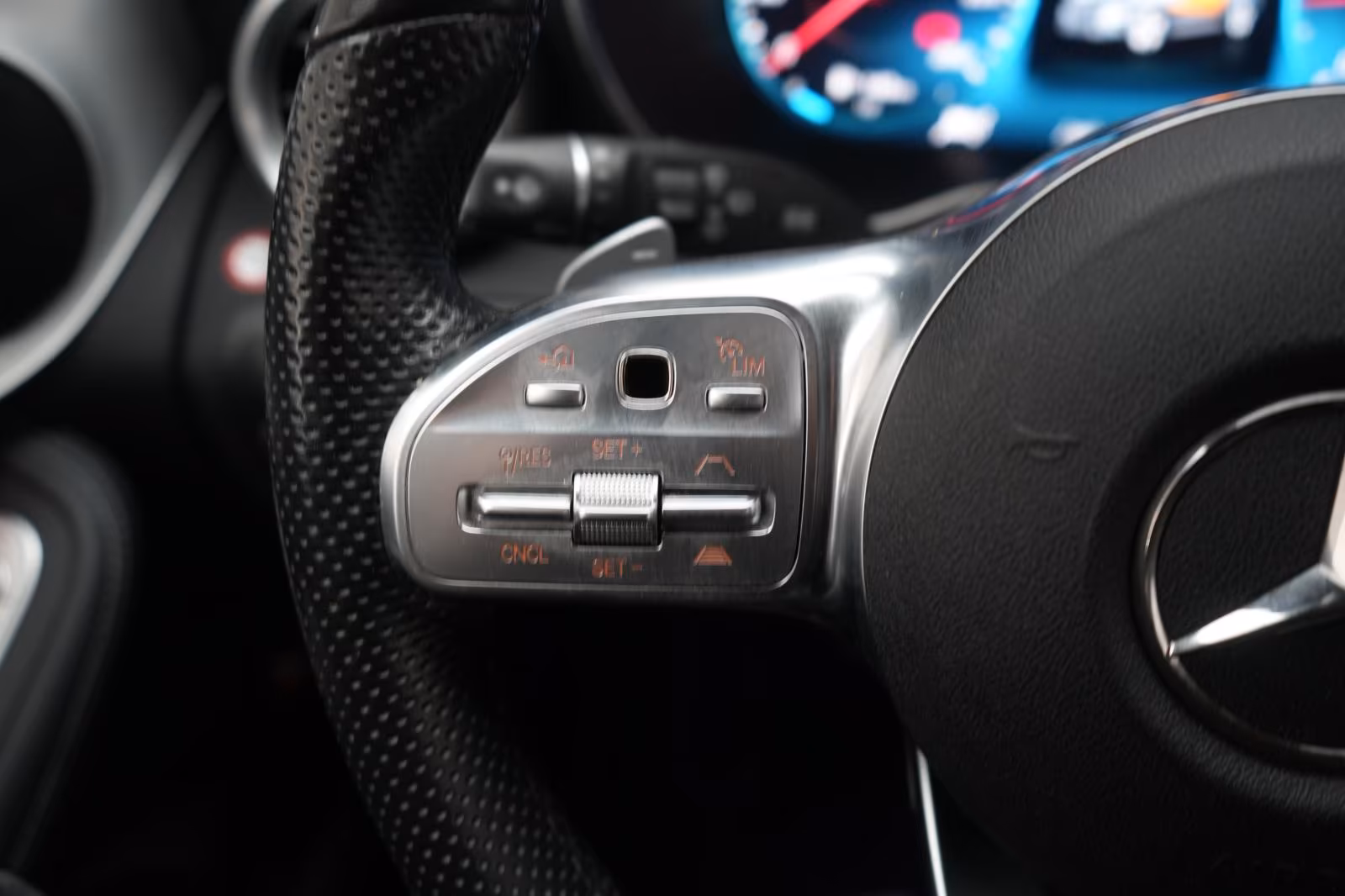 (B-714) Mercedes-Benz GLC 220 d 4Matic 9G-Tronic AMG Distronic/Kam - Image 13