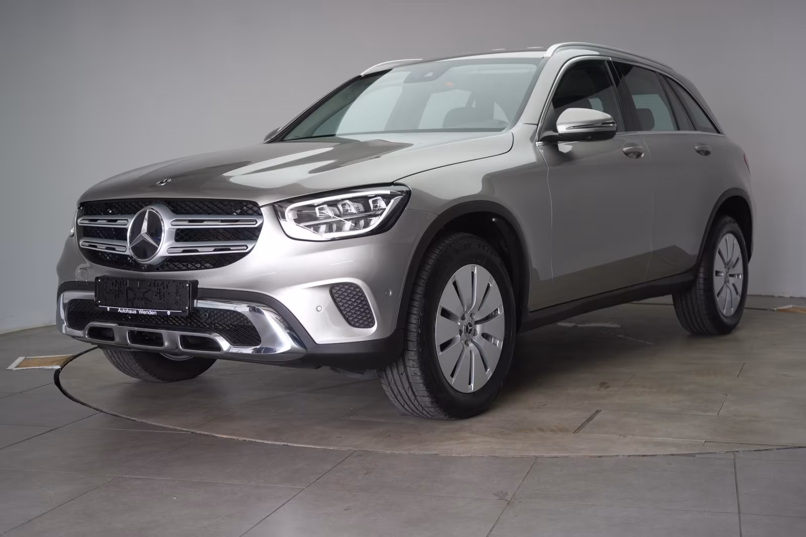 (B-702) Mercedes-Benz GLC 300 de 4Matic 9G-Tronic Temp/360Kamera/Carpl - Image 3