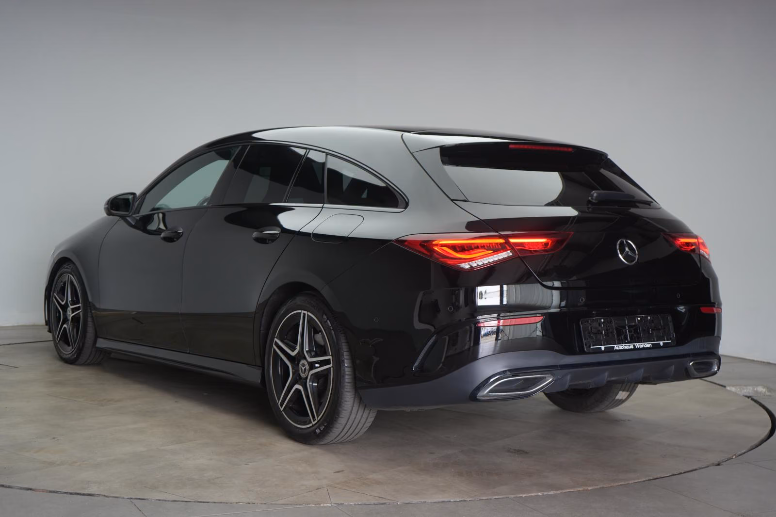 (B-184) Mercedes-Benz CLA 220 Shooting Brake d 8G-DCT AMG Leder/Dis - Image 4