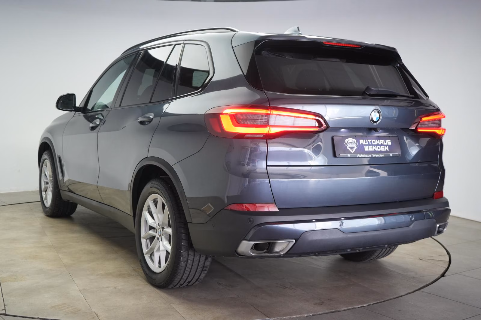(B-459) BMW X5 xDrive30d Leder/ACC/Kamera/H&K/Lane/ - Image 4