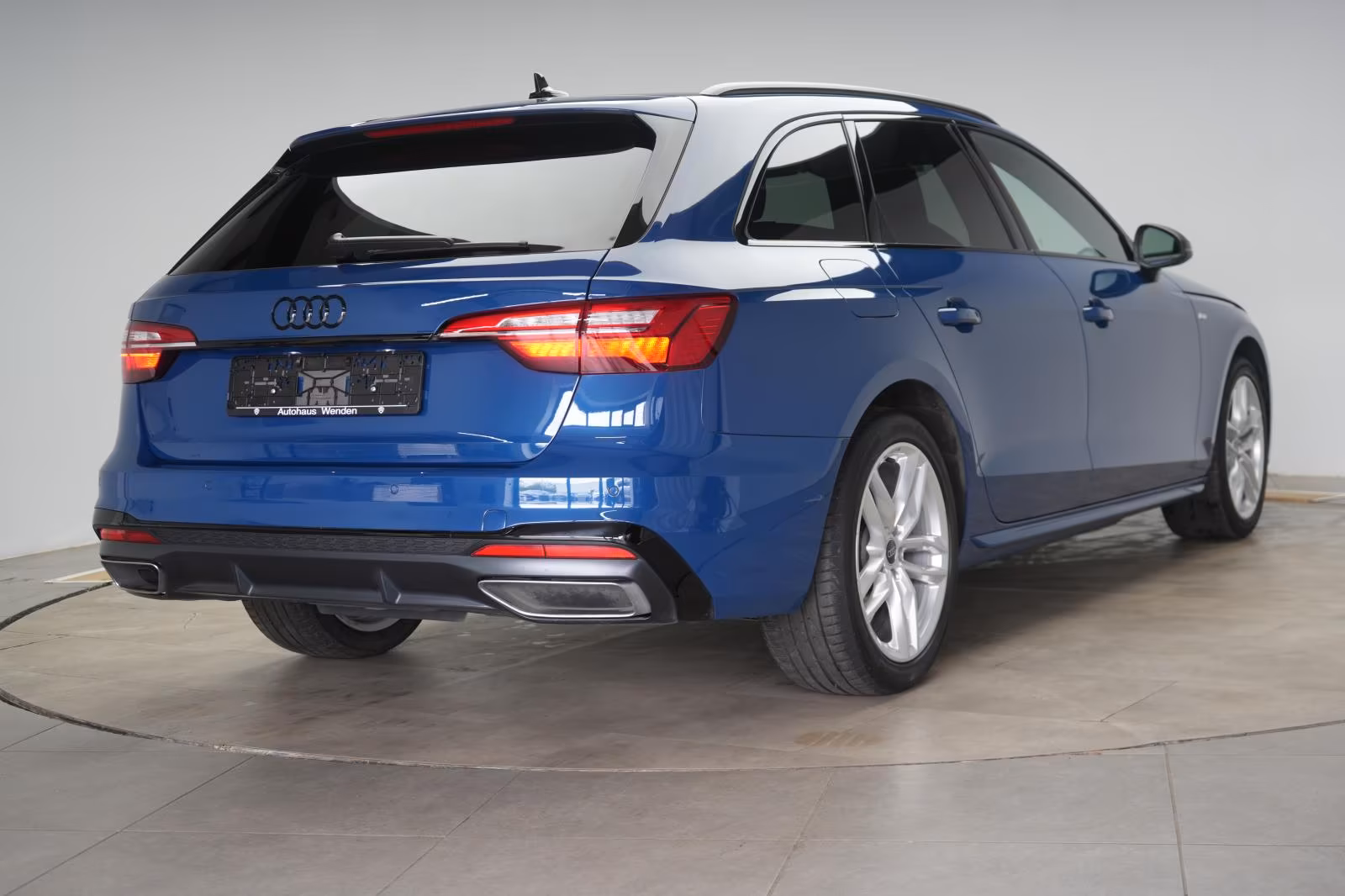 (B-081) Audi A4 40 TDI S tronic S line RS.Sitze/Navi/Temp/ - Image 5