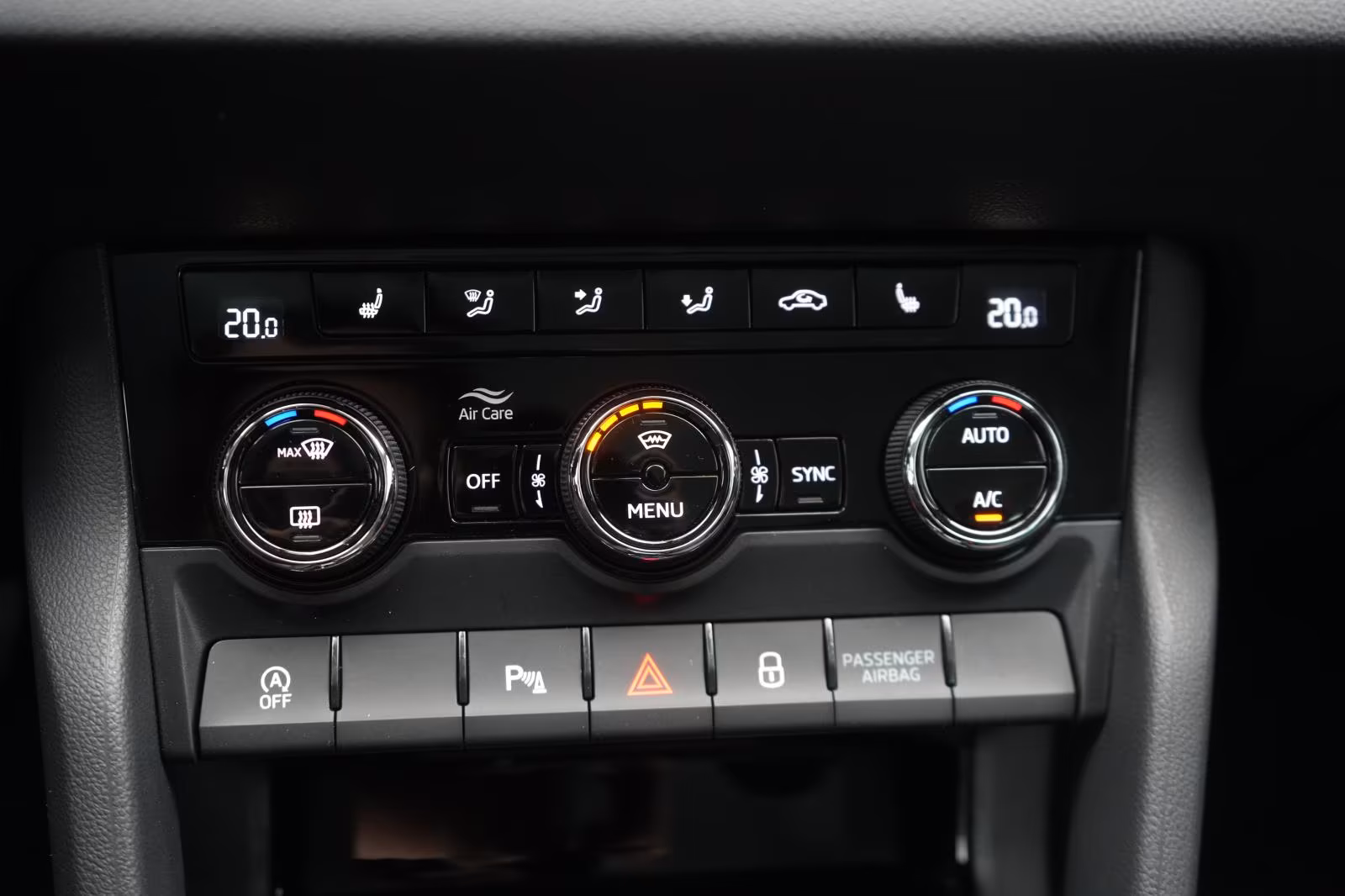 (B-290) Skoda Karoq 2.0 TDI Style CarPlay/Temp/Klimaauto - Image 15