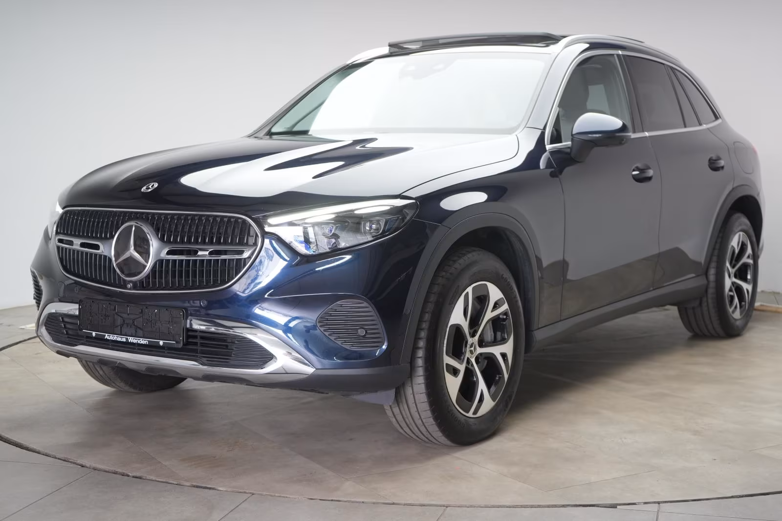(B-398) Mercedes-Benz GLC 300 de 4Matic 9G-Tronic Avantgarde Leder/Dis - Image 3