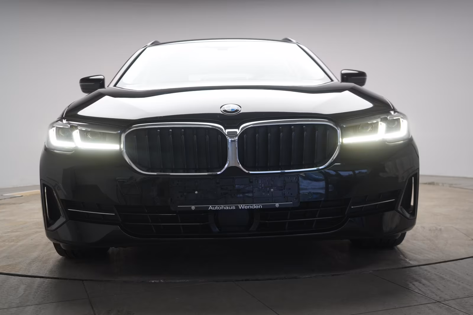 (B-585) BMW 520 d Touring M Sport Leder/ACC/Kamera/Virtual/H - Image 2
