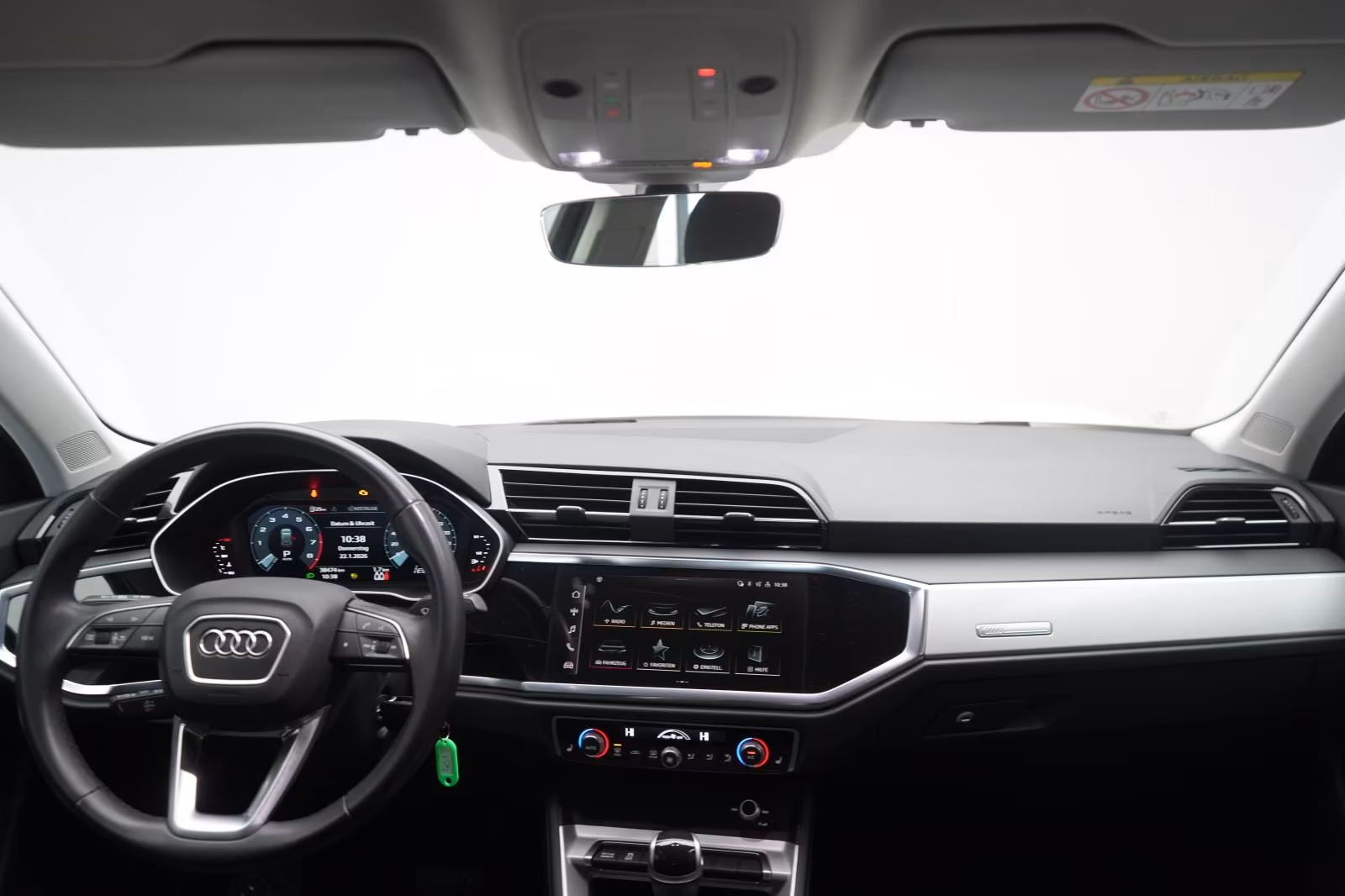 (B-461) Audi Q3 35 TFSI S tronic advanced CarPlay/Temp/Virtua - Image 14