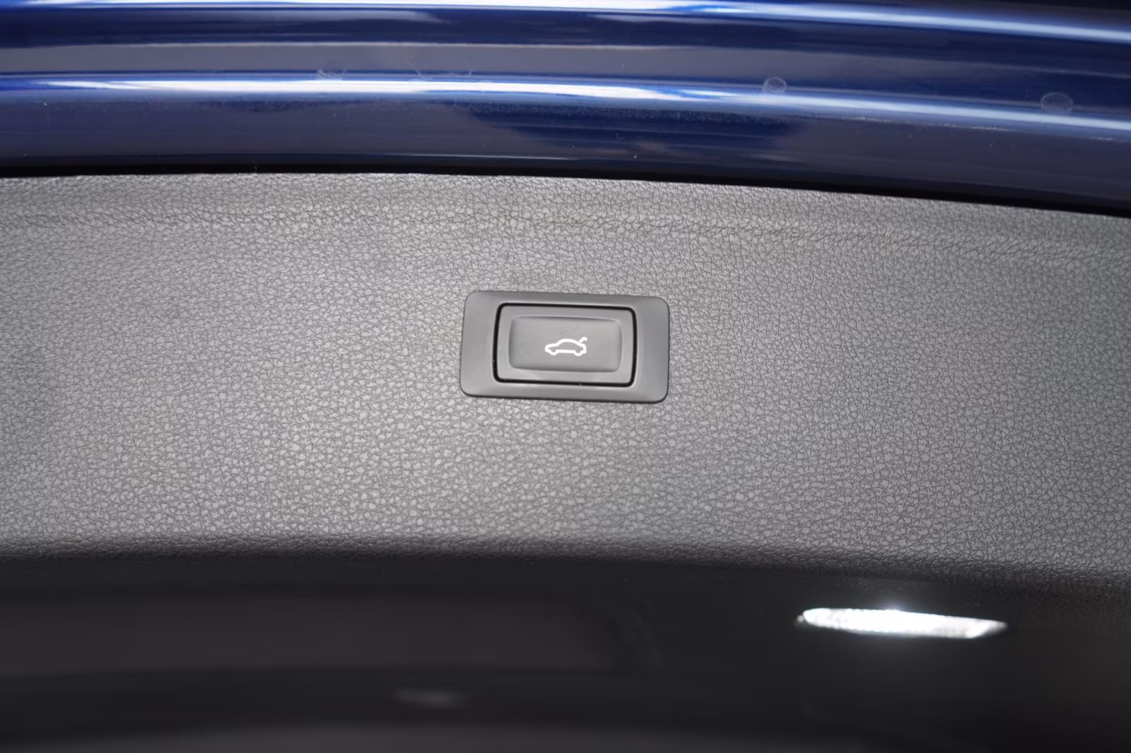 (B-072) Audi Q5(Hybrid) 50 TFSIe quattro S tronic advanced - Image 29