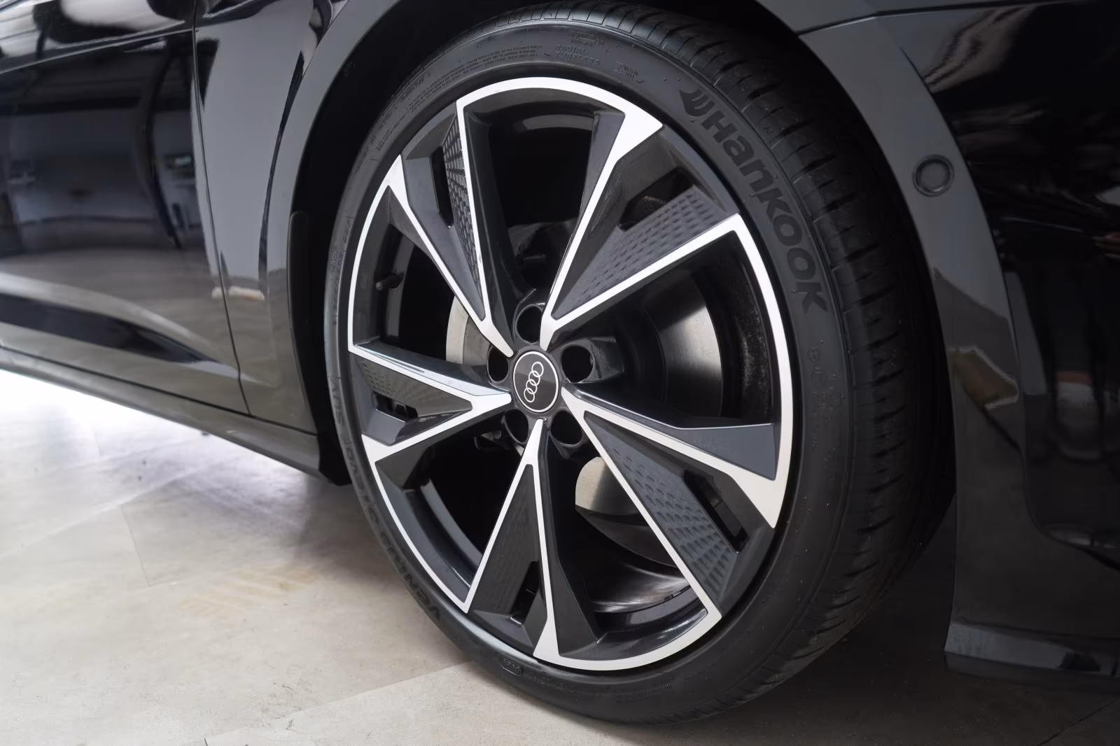 (B-621) Audi A6 40 TDI S-Line ACC/Pano/Lane/AHK - Image 27